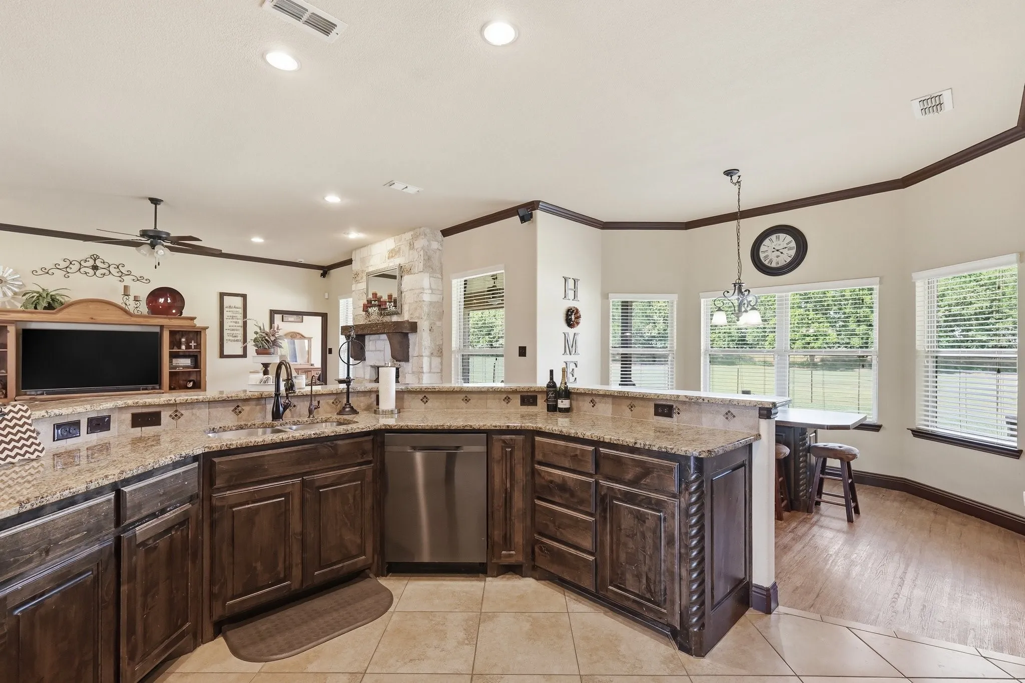 Single Family Residence For Sale in Denton County , 11480 Chisum Road, Sanger, Texas 76266, 4 Bedroom, 3 Bathroom, Garage spaces, 2,469 Sqft, built in 2013, mls#21293390, Real Estate Agent in Sanger, Homes For Sale in Denton county, Homes For Sale in Sanger, Realtor in Sanger Texas, Real Estate Brokerage Independent Realty Texas, Luminita Cordes Realtor