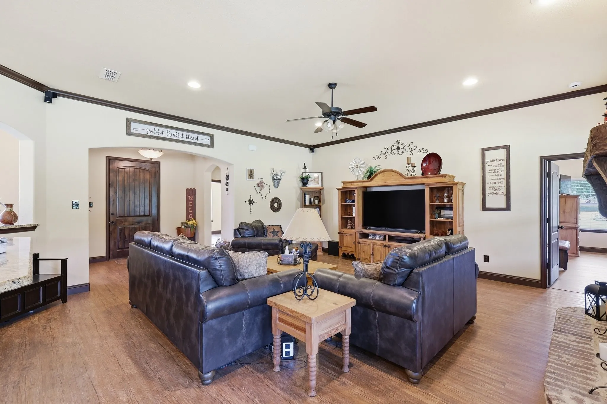 Single Family Residence For Sale in Denton County , 11480 Chisum Road, Sanger, Texas 76266, 4 Bedroom, 3 Bathroom, Garage spaces, 2,469 Sqft, built in 2013, mls#21293390, Real Estate Agent in Sanger, Homes For Sale in Denton county, Homes For Sale in Sanger, Realtor in Sanger Texas, Real Estate Brokerage Independent Realty Texas, Luminita Cordes Realtor