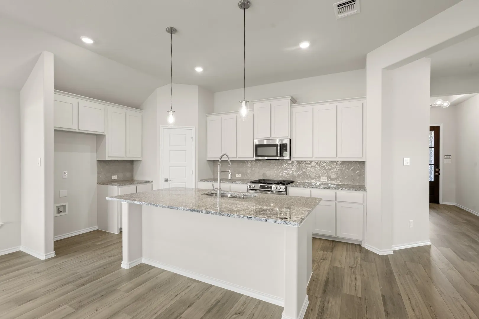 DFW-Hunters Ridge -Concept 1937-1004 Birchwood Drive-Kitchen-Risewell Homes-1