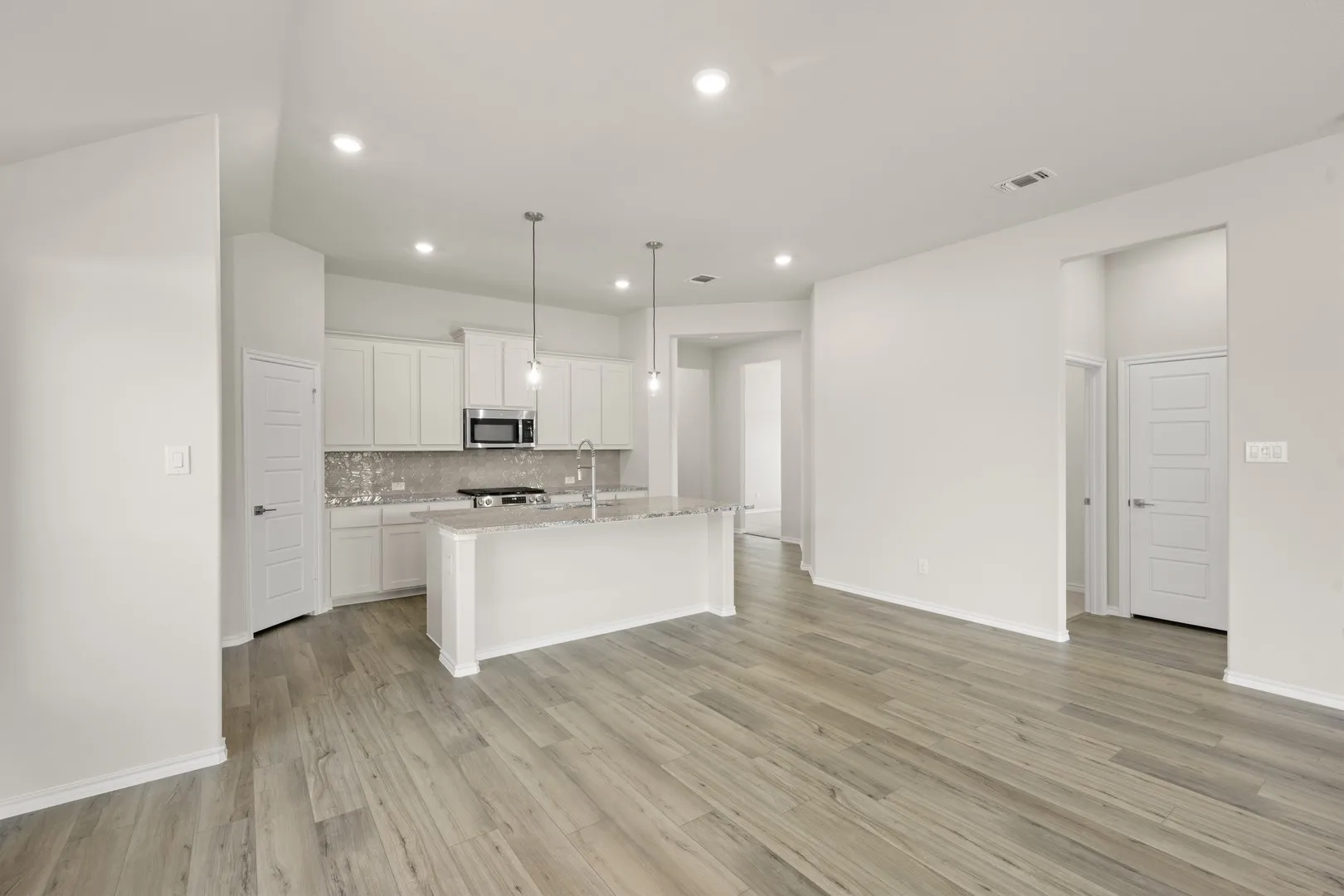 DFW-Hunters Ridge -Concept 1937-1004 Birchwood Drive-Breakfast nook-Risewell Homes-1