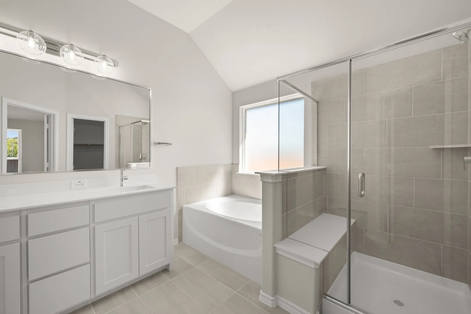 DFW-Hunters Ridge -Concept 1937-1004 Birchwood Drive-Primary Suite-Risewell Homes-4