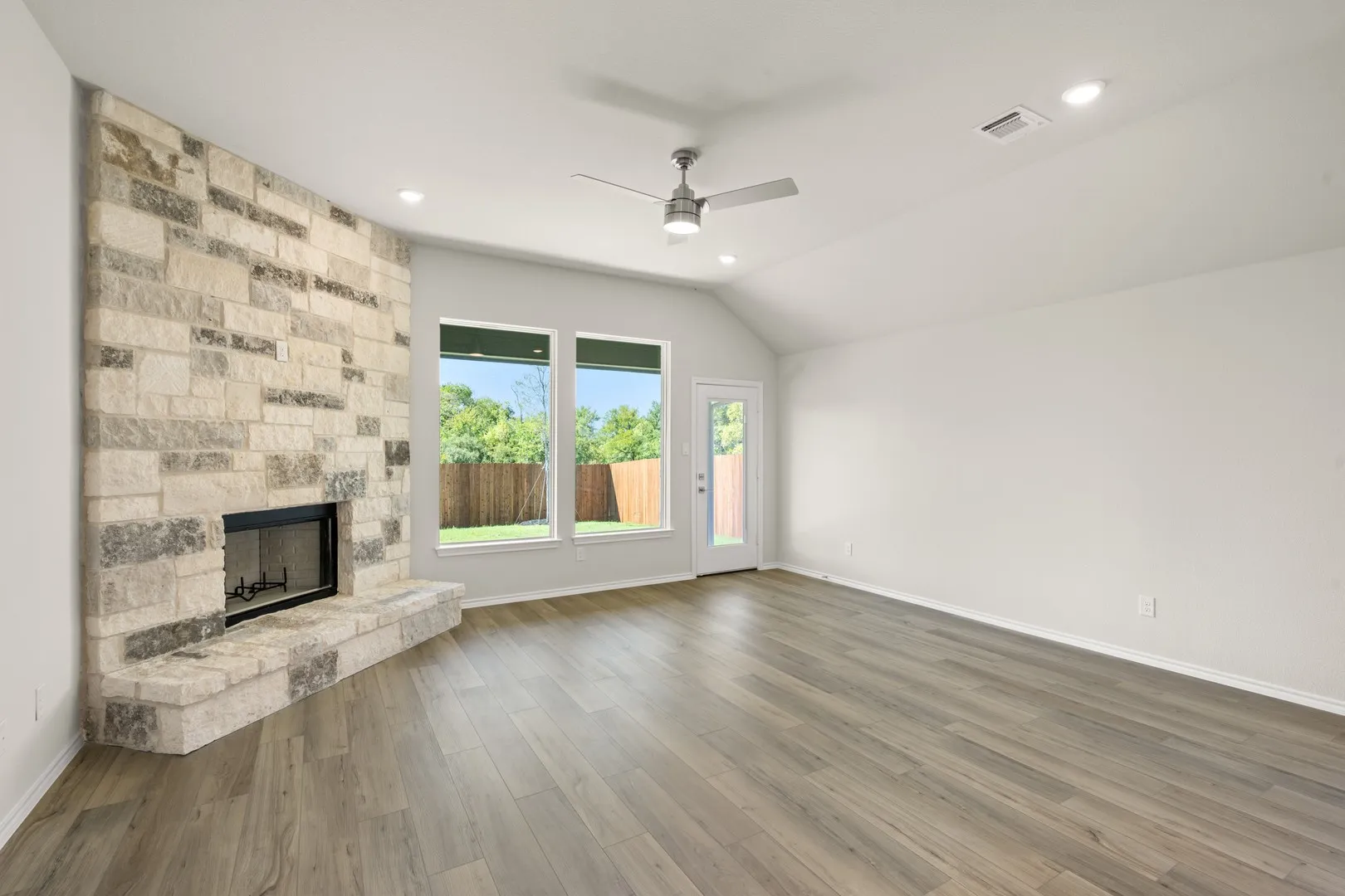 DFW-Hunters Ridge -Concept 1937-1004 Birchwood Drive-Living Room-Risewell Homes-2