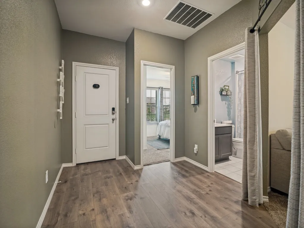 Single Family Residence For Sale in Hunt County , 709 Darlington Oak Avenue, Royse City, Texas 75189, 4 Bedroom, 3 Bathroom, 2 Garage spaces, 2,088 Sqft, built in 2020, mls#21294988, Real Estate Agent in Royse City, Homes For Sale in Hunt county, Homes For Sale in Royse City, Realtor in Royse City Texas, Real Estate Brokerage Independent Realty Texas, Luminita Cordes Realtor