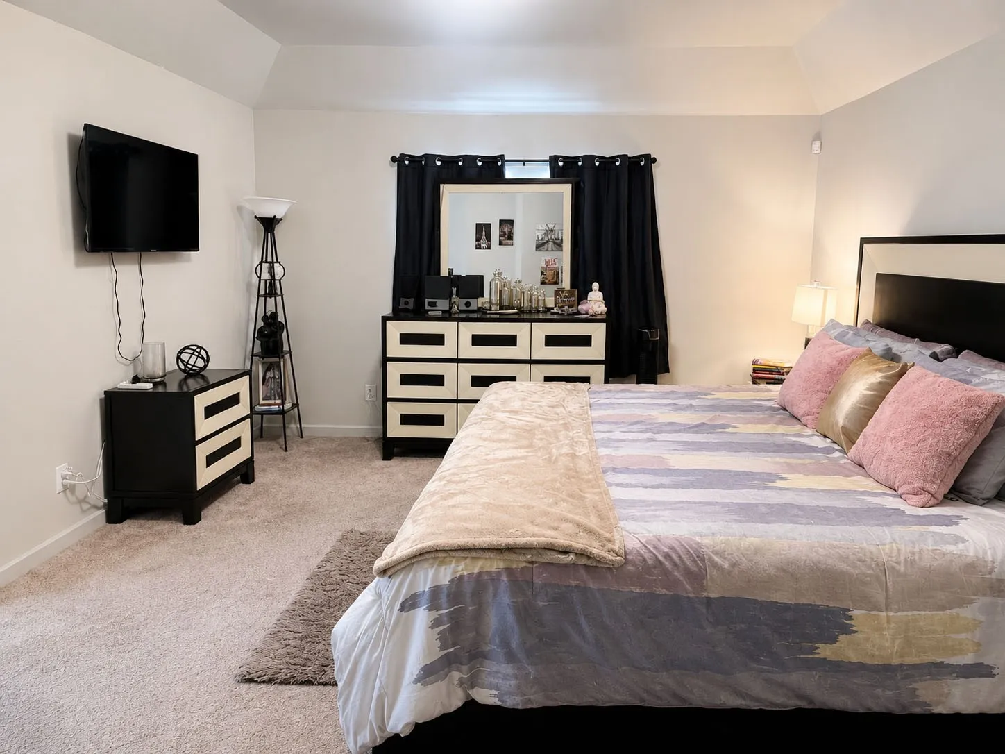 Single Family Residence For Sale in Ellis County , 2605 Centurion Road, Glenn Heights, Texas 75154, 3 Bedroom, 2 Bathroom, 2 Garage spaces, 1,865 Sqft, built in 2018, mls#21294407, Real Estate Agent in Glenn Heights, Homes For Sale in Ellis county, Homes For Sale in Glenn Heights, Realtor in Glenn Heights Texas, Real Estate Brokerage Independent Realty Texas, Luminita Cordes Realtor