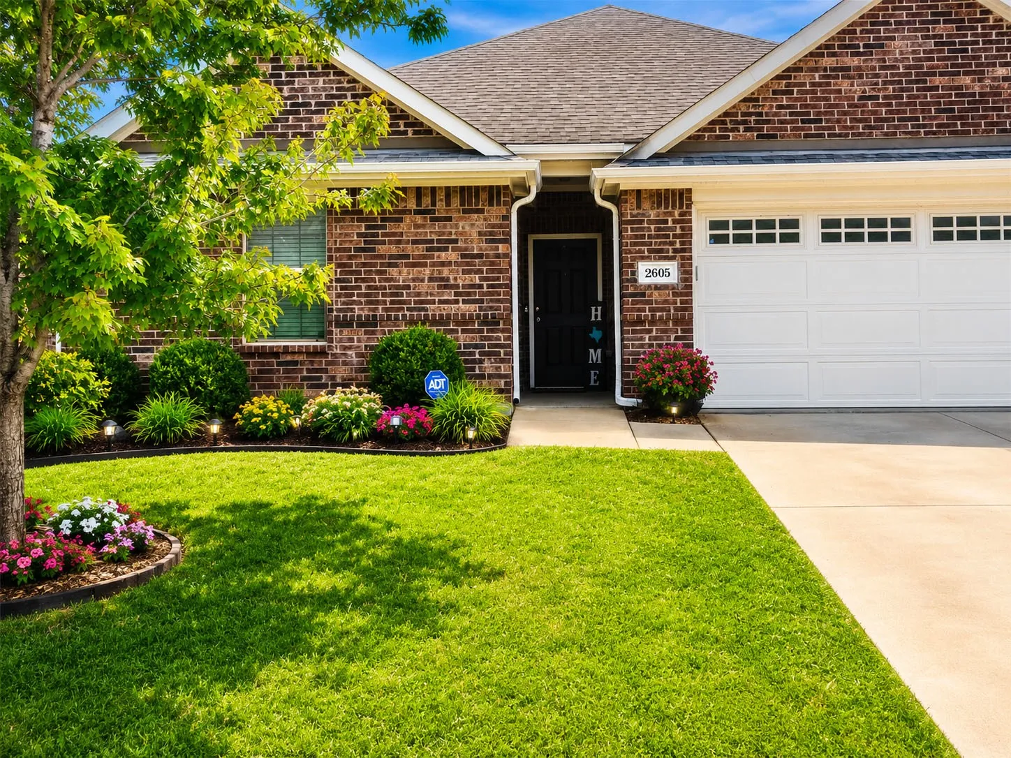 Single Family Residence For Sale in Ellis County , 2605 Centurion Road, Glenn Heights, Texas 75154, 3 Bedroom, 2 Bathroom, 2 Garage spaces, 1,865 Sqft, built in 2018, mls#21294407, Real Estate Agent in Glenn Heights, Homes For Sale in Ellis county, Homes For Sale in Glenn Heights, Realtor in Glenn Heights Texas, Real Estate Brokerage Independent Realty Texas, Luminita Cordes Realtor
