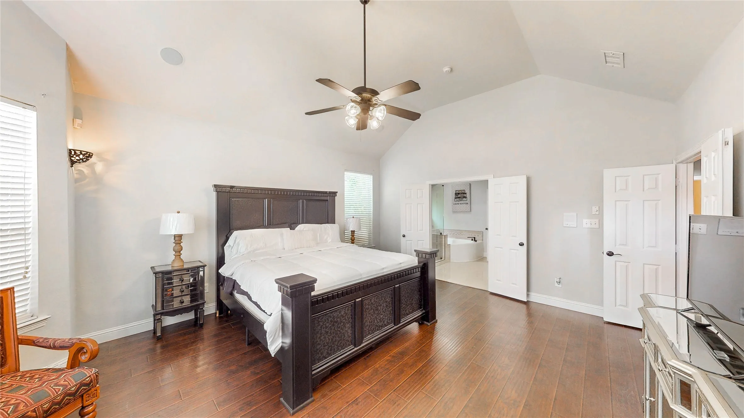 Single Family Residence For Sale in Denton County , 6120 Cobble Trail, Flower Mound, Texas 75028, 4 Bedroom, 4 Bathroom, 3 Garage spaces, 3,479 Sqft, built in 2001, mls#21294993, Real Estate Agent in Flower Mound, Homes For Sale in Denton county, Homes For Sale in Flower Mound, Realtor in Flower Mound Texas, Real Estate Brokerage Independent Realty Texas, Luminita Cordes Realtor