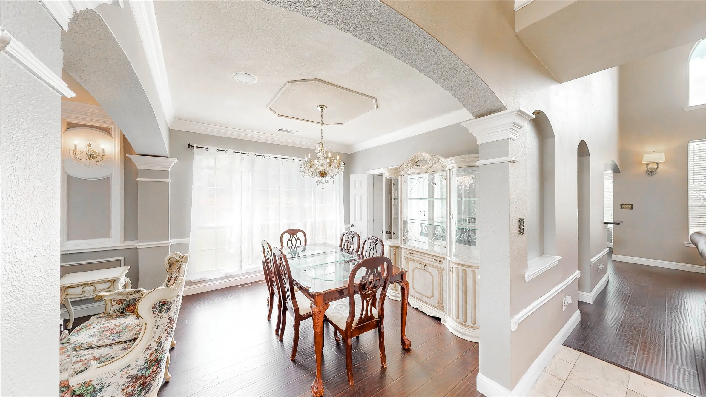 Single Family Residence For Sale in Denton County , 6120 Cobble Trail, Flower Mound, Texas 75028, 4 Bedroom, 4 Bathroom, 3 Garage spaces, 3,479 Sqft, built in 2001, mls#21294993, Real Estate Agent in Flower Mound, Homes For Sale in Denton county, Homes For Sale in Flower Mound, Realtor in Flower Mound Texas, Real Estate Brokerage Independent Realty Texas, Luminita Cordes Realtor