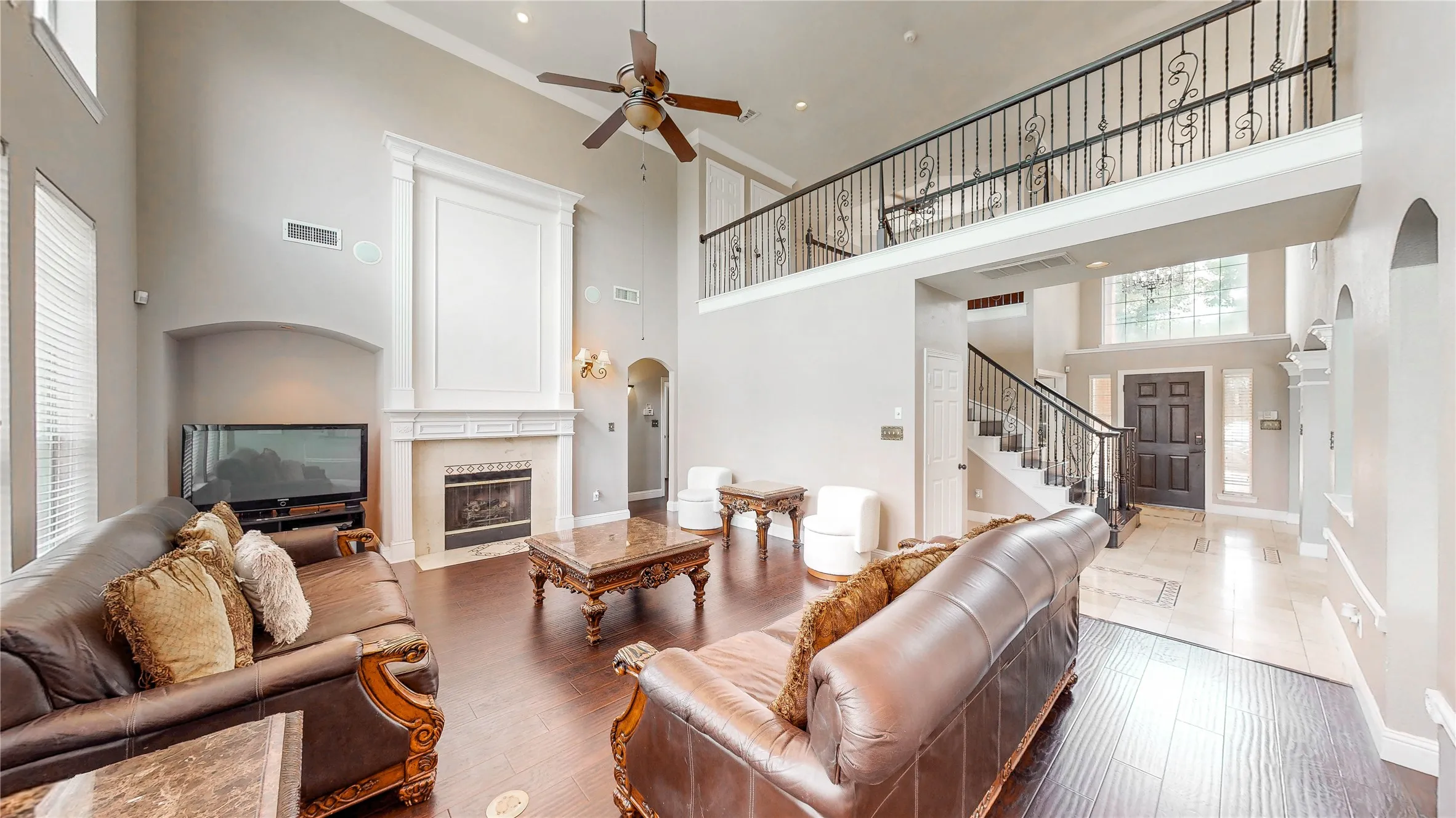 Single Family Residence For Sale in Denton County , 6120 Cobble Trail, Flower Mound, Texas 75028, 4 Bedroom, 4 Bathroom, 3 Garage spaces, 3,479 Sqft, built in 2001, mls#21294993, Real Estate Agent in Flower Mound, Homes For Sale in Denton county, Homes For Sale in Flower Mound, Realtor in Flower Mound Texas, Real Estate Brokerage Independent Realty Texas, Luminita Cordes Realtor