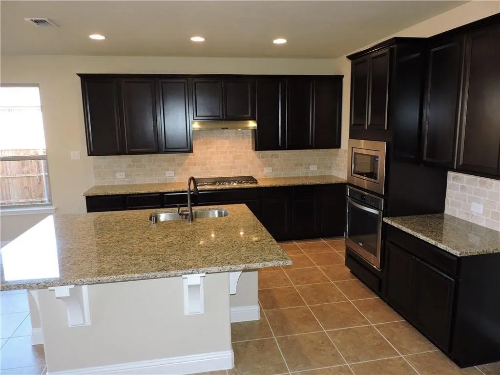 Single Family Residence For Rent in Denton County , 1156 Roma Drive, Frisco, Texas 75036, 5 Bedroom, 4 Bathroom, 2 Garage spaces, 4,174 Sqft, built in 2015, mls#21295031, Real Estate Agent in Frisco, Homes For Rent in Denton county, Homes For Rent in Frisco, Realtor in Frisco Texas, Real Estate Brokerage Independent Realty Texas, Luminita Cordes Realtor