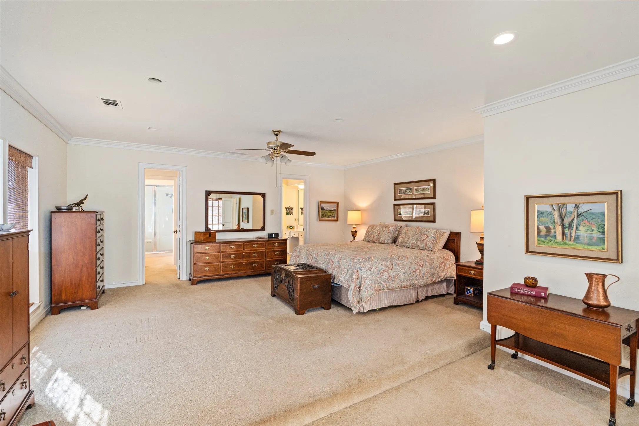 Single Family Residence For Sale in Dallas County , 3 Royal Terrace Court, Dallas, Texas 75225, 3 Bedroom, 3 Bathroom, 2 Garage spaces, 3,397 Sqft, built in 1979, mls#21295023, Real Estate Agent in Dallas, Homes For Sale in Dallas county, Homes For Sale in Dallas, Realtor in Dallas Texas, Real Estate Brokerage Independent Realty Texas, Luminita Cordes Realtor