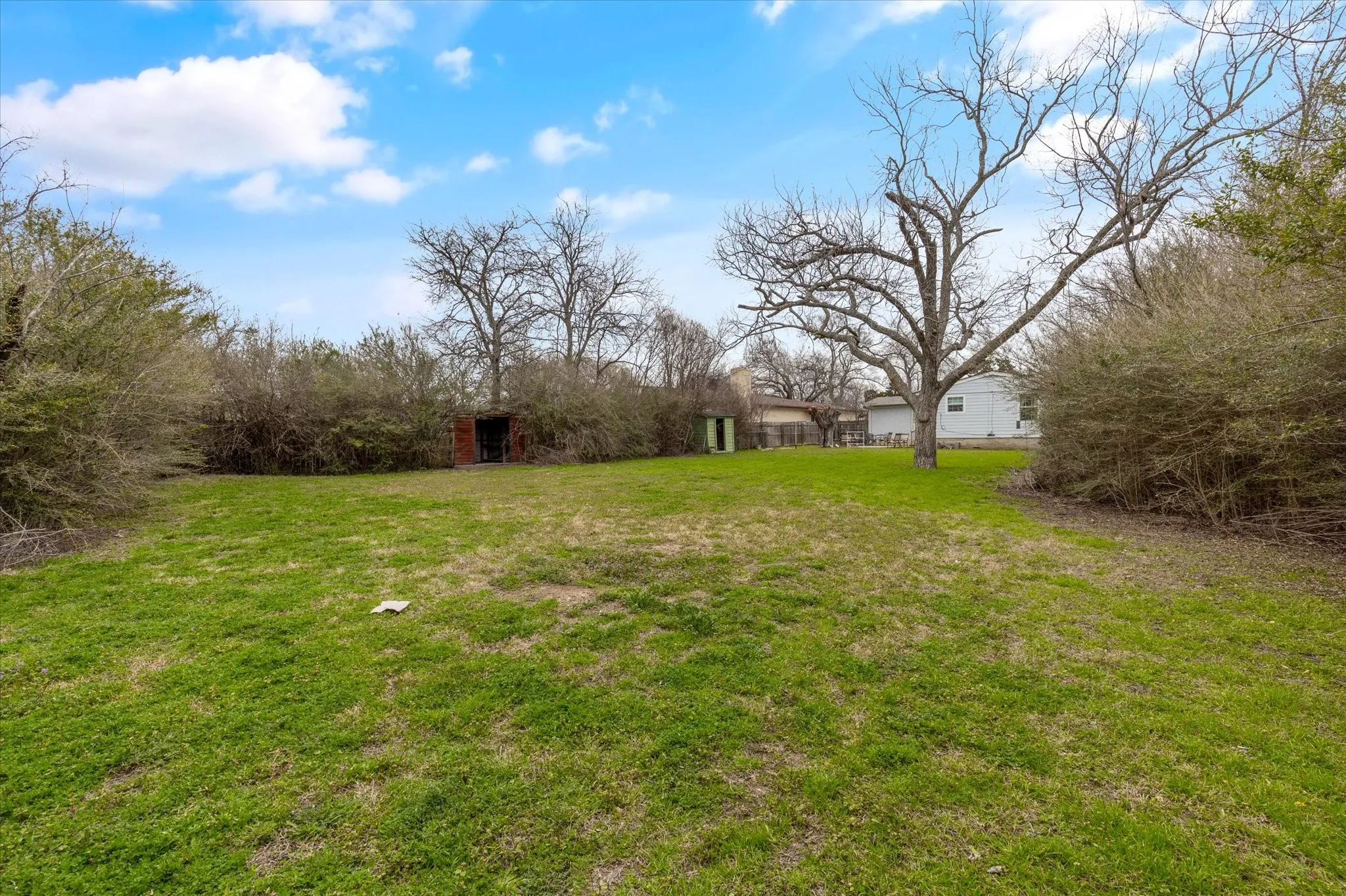 Single Family Residence For Sale in Tarrant County , 4228 Winfield Avenue, Fort Worth, Texas 76109, 4 Bedroom, 2 Bathroom, 1 Garage spaces, 1,486 Sqft, built in 1950, mls#21294947, Real Estate Agent in Fort Worth, Homes For Sale in Tarrant county, Homes For Sale in Fort Worth, Realtor in Fort Worth Texas, Real Estate Brokerage Independent Realty Texas, Luminita Cordes Realtor
