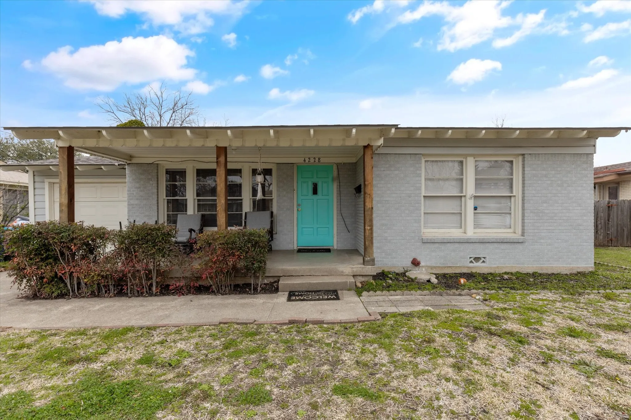 Single Family Residence For Sale in Tarrant County , 4228 Winfield Avenue, Fort Worth, Texas 76109, 4 Bedroom, 2 Bathroom, 1 Garage spaces, 1,486 Sqft, built in 1950, mls#21294947, Real Estate Agent in Fort Worth, Homes For Sale in Tarrant county, Homes For Sale in Fort Worth, Realtor in Fort Worth Texas, Real Estate Brokerage Independent Realty Texas, Luminita Cordes Realtor
