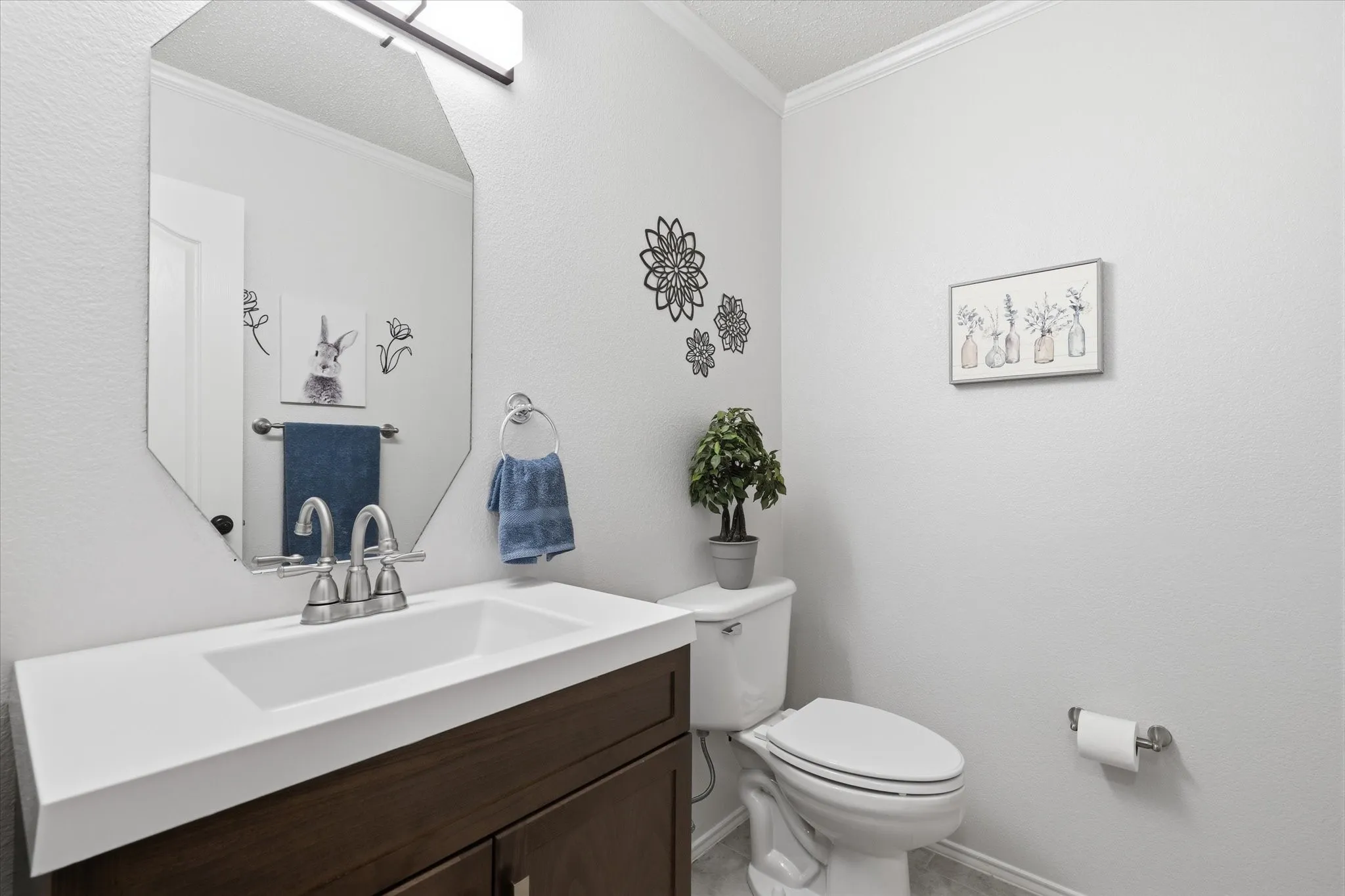 Single Family Residence For Sale in Denton County , 5036 Nautical Lane, Denton, Texas 76210, 4 Bedroom, 4 Bathroom, 2 Garage spaces, 2,956 Sqft, built in 2001, mls#21295019, Real Estate Agent in Denton, Homes For Sale in Denton county, Homes For Sale in Denton, Realtor in Denton Texas, Real Estate Brokerage Independent Realty Texas, Luminita Cordes Realtor