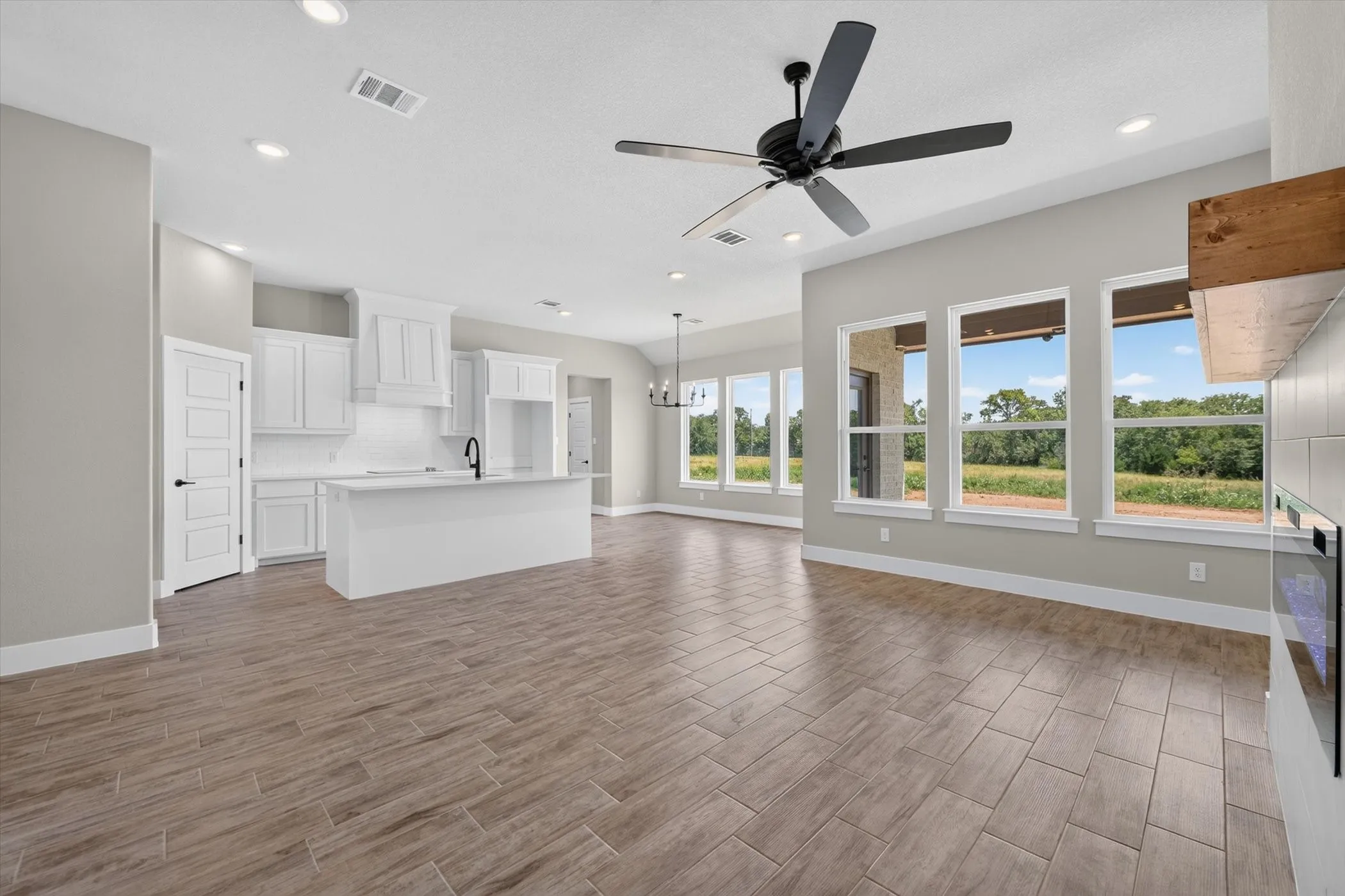 Single Family Residence For Sale in Parker County , 1026 Colt Road, Springtown, Texas 76082, 3 Bedroom, 2 Bathroom, 2 Garage spaces, 2,068 Sqft, built in 2026, mls#21295043, Real Estate Agent in Springtown, Homes For Sale in Parker county, Homes For Sale in Springtown, Realtor in Springtown Texas, Real Estate Brokerage Independent Realty Texas, Luminita Cordes Realtor