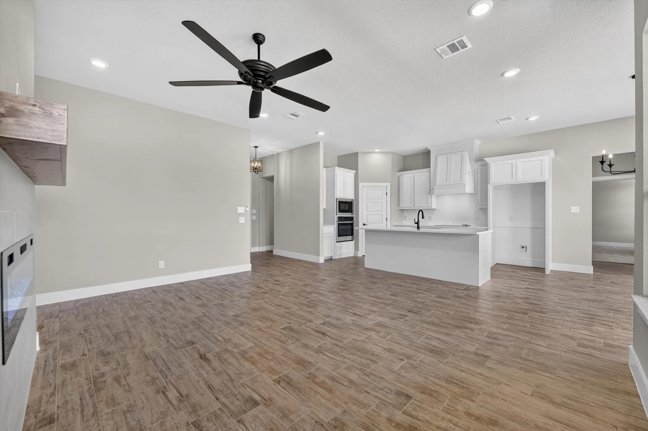 Single Family Residence For Sale in Parker County , 1026 Colt Road, Springtown, Texas 76082, 3 Bedroom, 2 Bathroom, 2 Garage spaces, 2,068 Sqft, built in 2026, mls#21295043, Real Estate Agent in Springtown, Homes For Sale in Parker county, Homes For Sale in Springtown, Realtor in Springtown Texas, Real Estate Brokerage Independent Realty Texas, Luminita Cordes Realtor