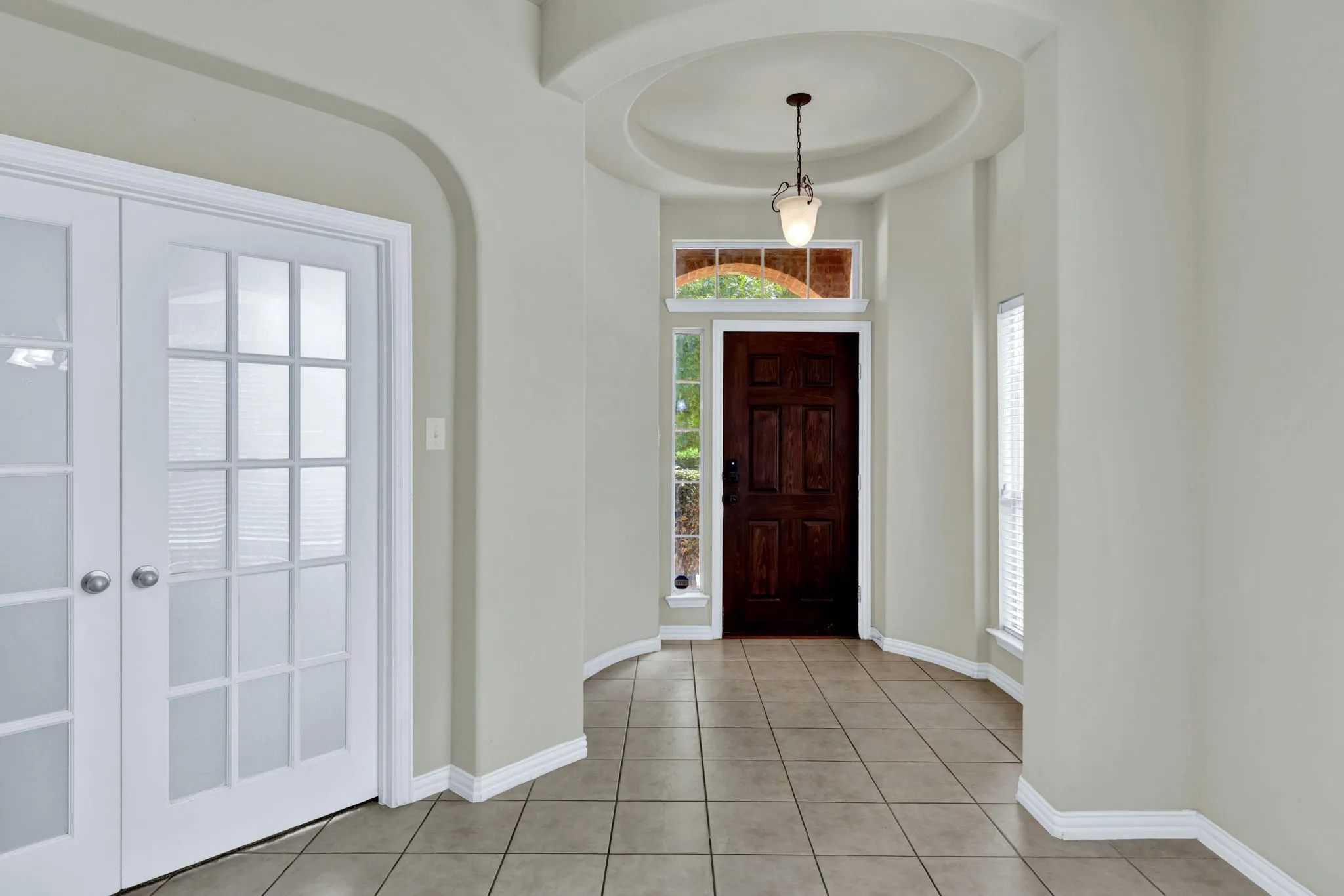 Single Family Residence For Sale in Tarrant County , 729 Red Elm Lane, Fort Worth, Texas 76131, 3 Bedroom, 2 Bathroom, 2 Garage spaces, 2,094 Sqft, built in 2005, mls#21295049, Real Estate Agent in Fort Worth, Homes For Sale in Tarrant county, Homes For Sale in Fort Worth, Realtor in Fort Worth Texas, Real Estate Brokerage Independent Realty Texas, Luminita Cordes Realtor