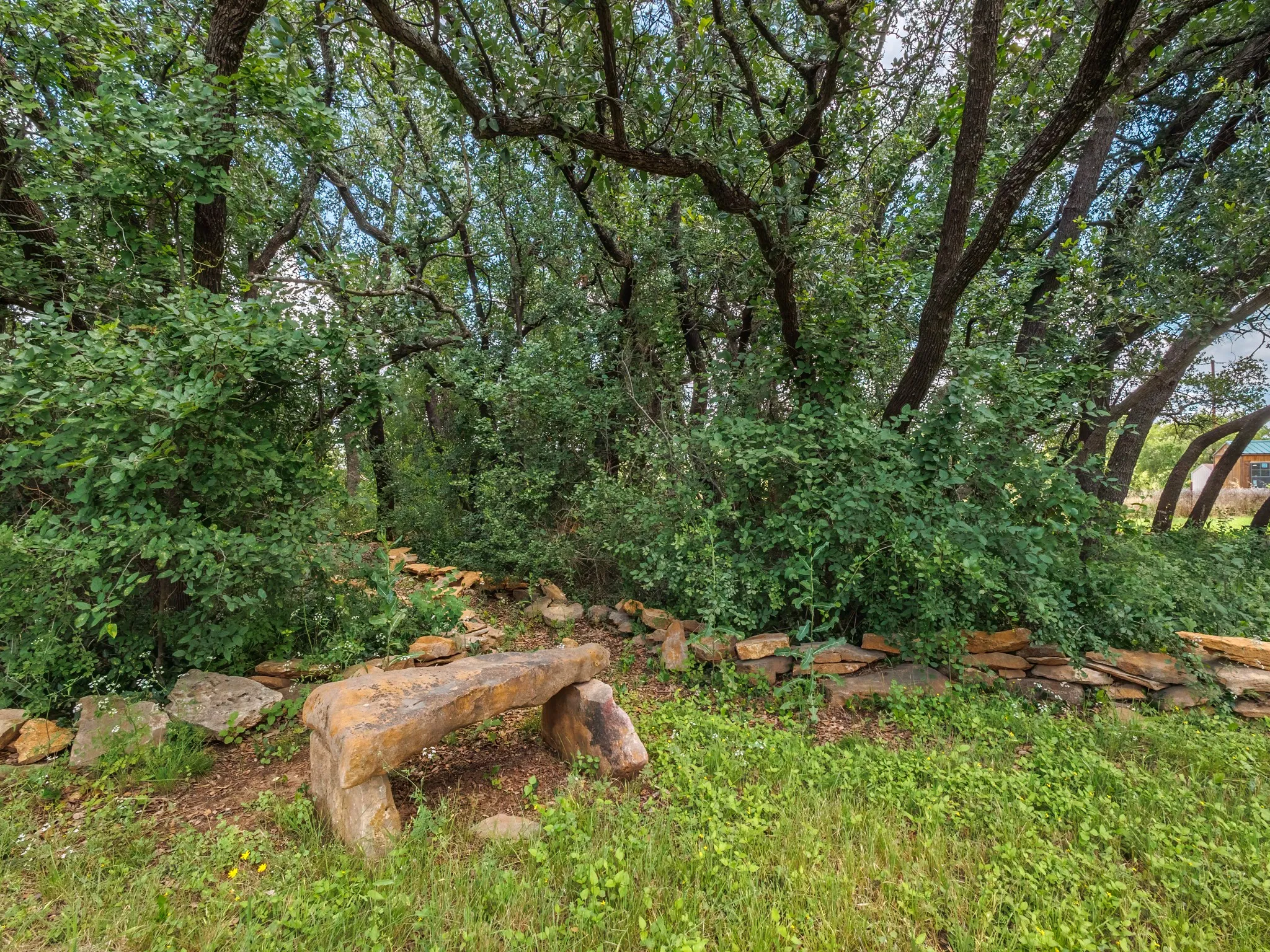 Single Family Residence For Sale in Brown County , 7116 Monaghan Drive, Brownwood, Texas 76801, 3 Bedroom, 2 Bathroom, 1 Garage spaces, 1,305 Sqft, built in 1975, mls#21295045, Real Estate Agent in Brownwood, Homes For Sale in Brown county, Homes For Sale in Brownwood, Realtor in Brownwood Texas, Real Estate Brokerage Independent Realty Texas, Luminita Cordes Realtor