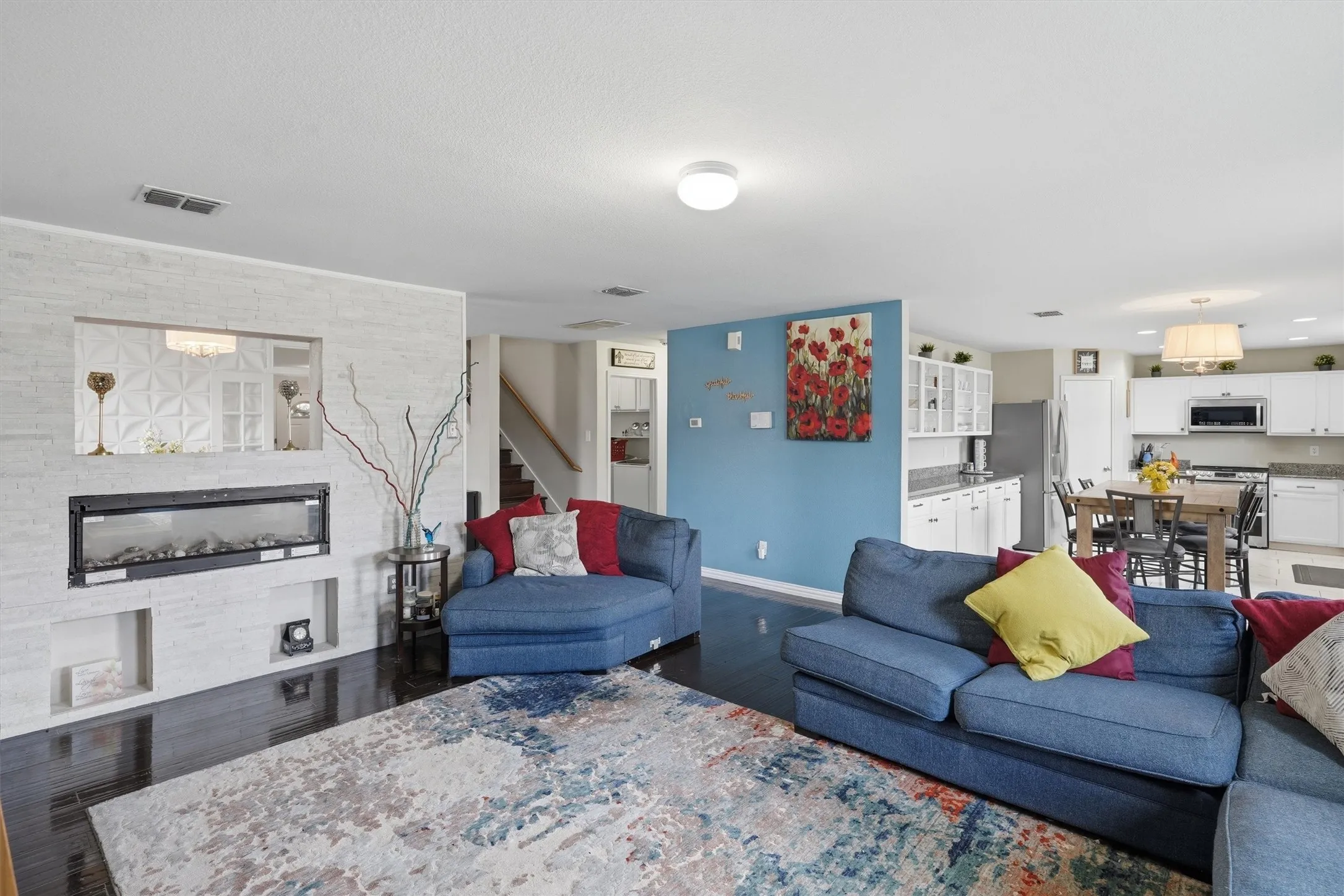 Single Family Residence For Sale in Tarrant County , 9024 Penny Lane, Fort Worth, Texas 76123, 5 Bedroom, 3 Bathroom, 2 Garage spaces, 3,488 Sqft, built in 2006, mls#21271929, Real Estate Agent in Fort Worth, Homes For Sale in Tarrant county, Homes For Sale in Fort Worth, Realtor in Fort Worth Texas, Real Estate Brokerage Independent Realty Texas, Luminita Cordes Realtor