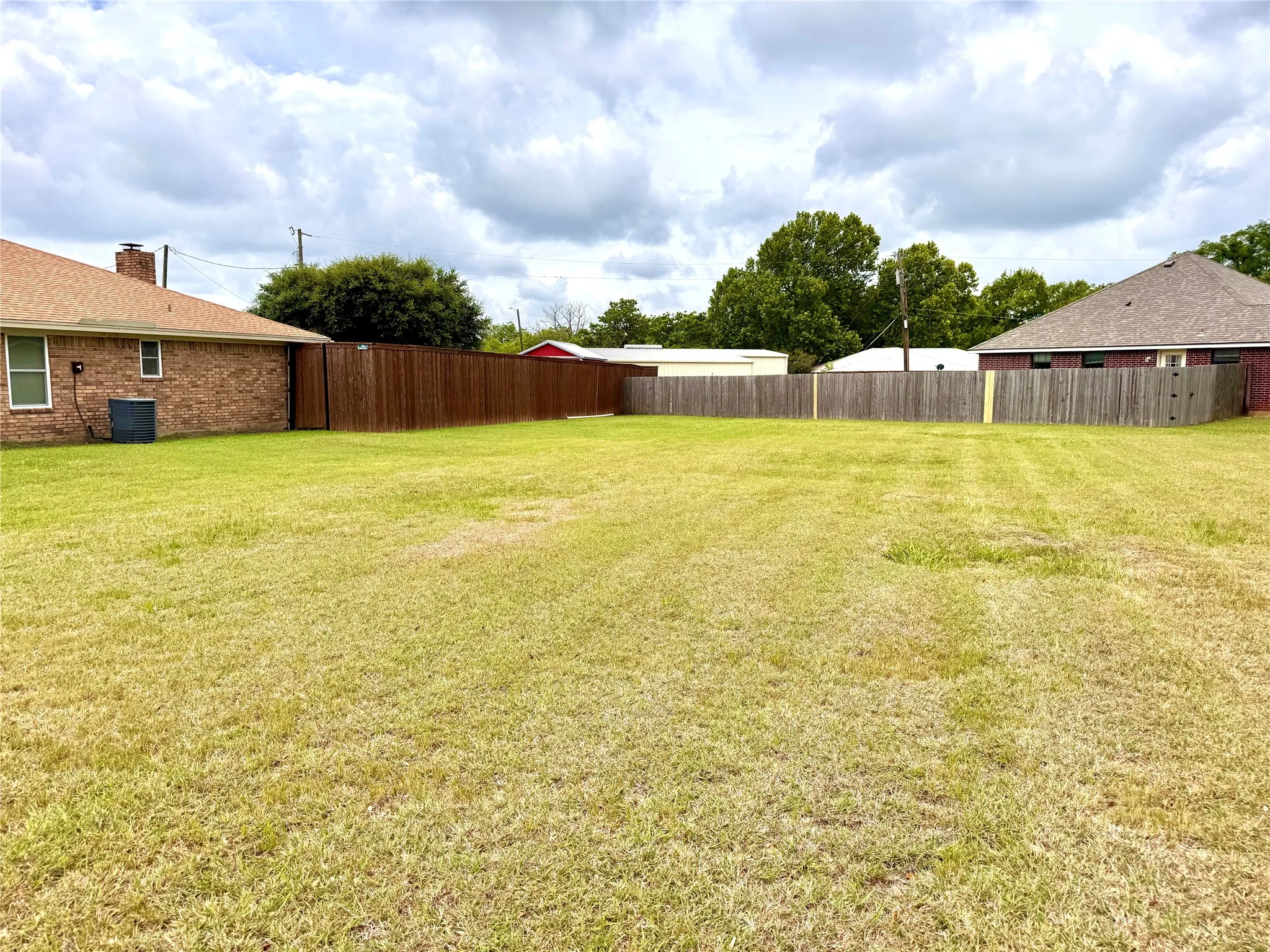 Unimproved Land For Sale in Hill County , 612 Milford Street, Itasca, Texas 76055, 0, 0, Garage spaces, 0 Sqft, built in 0, Price $55,000, mls#21292026, Real Estate Agent in Itasca, Homes For Sale in Hill county, Homes For Sale in Itasca, Realtor in Itasca Texas, Real Estate Brokerage Independent Realty Texas, Luminita Cordes Realtor