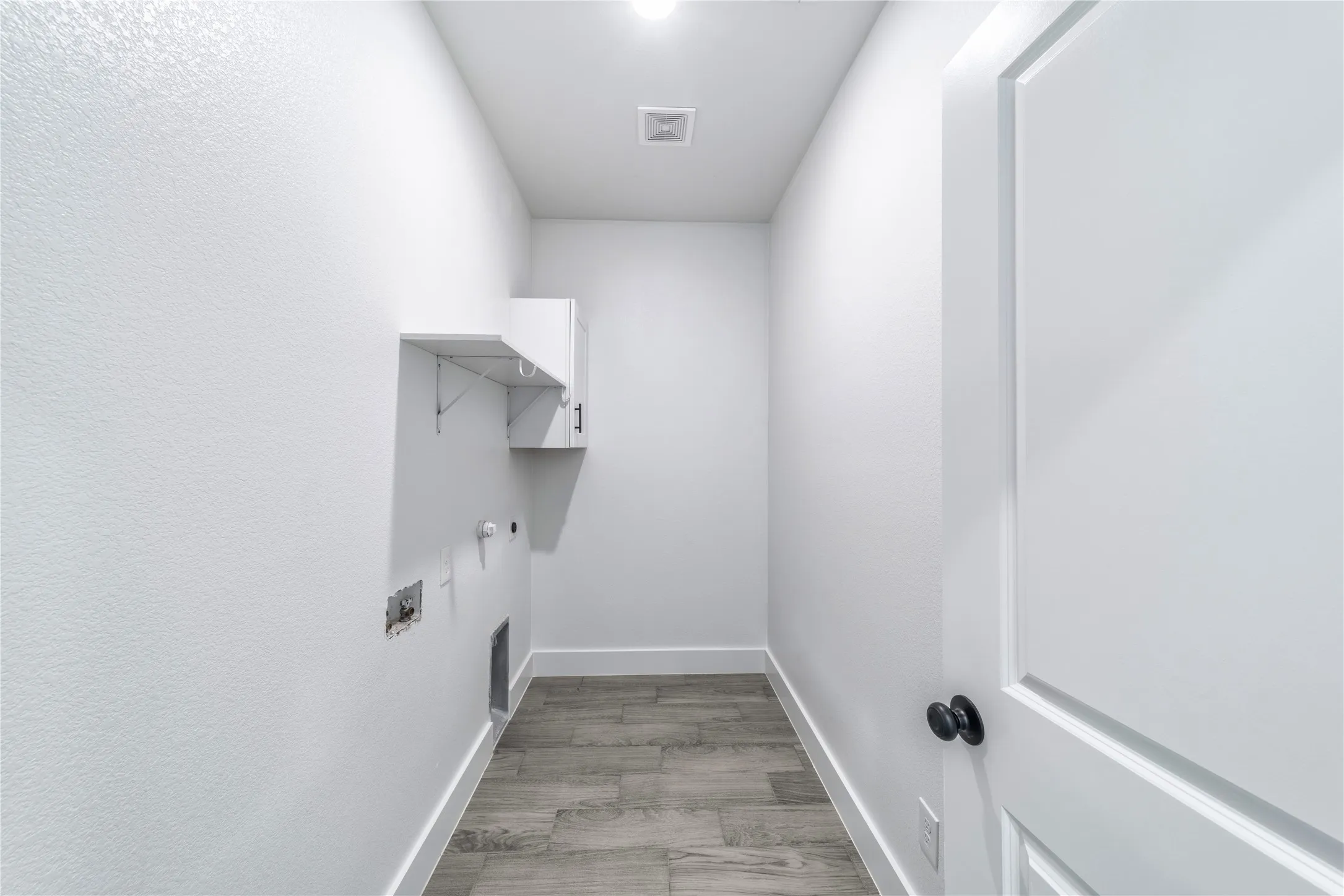 Single Family Residence For Sale in Tarrant County , 1426 Evans Avenue, Fort Worth, Texas 76104, 3 Bedroom, 3 Bathroom, 2 Garage spaces, 2,014 Sqft, built in 2024, mls#21295096, Real Estate Agent in Fort Worth, Homes For Sale in Tarrant county, Homes For Sale in Fort Worth, Realtor in Fort Worth Texas, Real Estate Brokerage Independent Realty Texas, Luminita Cordes Realtor