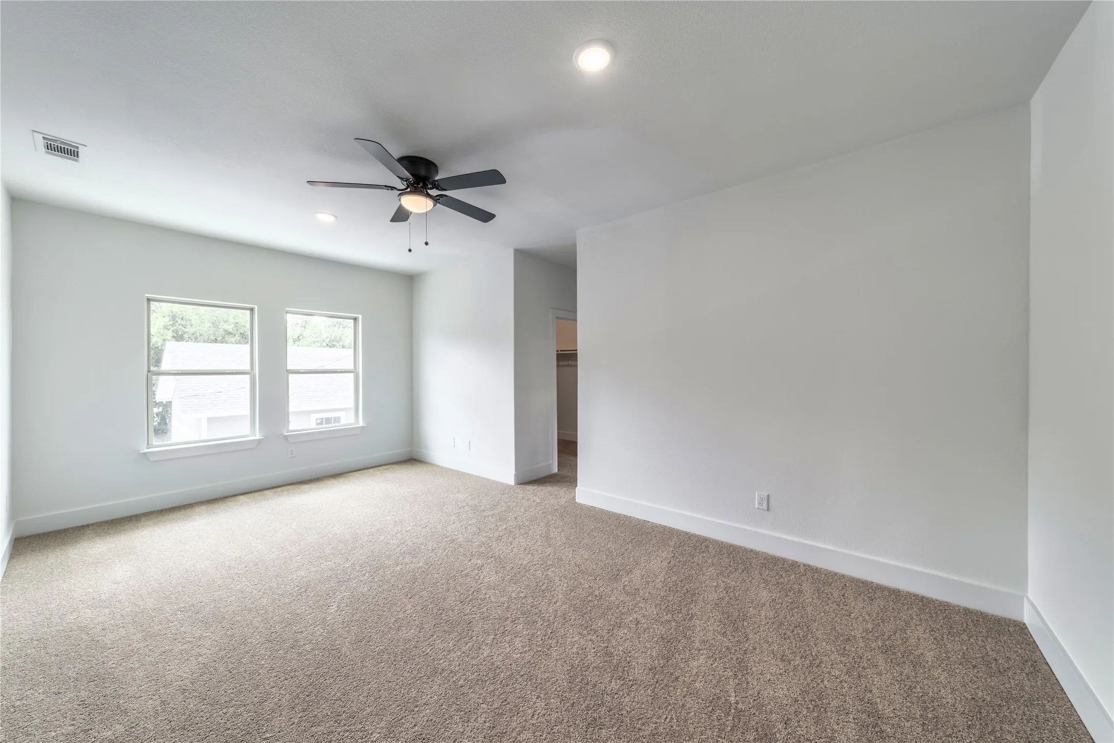 Single Family Residence For Sale in Tarrant County , 1426 Evans Avenue, Fort Worth, Texas 76104, 3 Bedroom, 3 Bathroom, 2 Garage spaces, 2,014 Sqft, built in 2024, mls#21295096, Real Estate Agent in Fort Worth, Homes For Sale in Tarrant county, Homes For Sale in Fort Worth, Realtor in Fort Worth Texas, Real Estate Brokerage Independent Realty Texas, Luminita Cordes Realtor