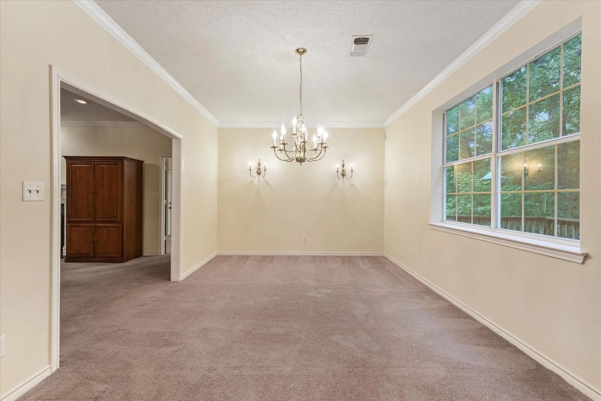 Single Family Residence For Sale in Grayson County , 202 Fox Hollow, Pottsboro, Texas 75076, 4 Bedroom, 5 Bathroom, 2 Garage spaces, 3,943 Sqft, built in 1997, mls#21288618, Real Estate Agent in Pottsboro, Homes For Sale in Grayson county, Homes For Sale in Pottsboro, Realtor in Pottsboro Texas, Real Estate Brokerage Independent Realty Texas, Luminita Cordes Realtor