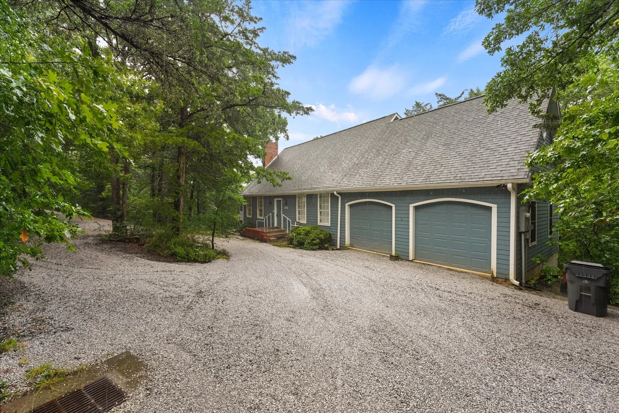 Single Family Residence For Sale in Grayson County , 202 Fox Hollow, Pottsboro, Texas 75076, 4 Bedroom, 5 Bathroom, 2 Garage spaces, 3,943 Sqft, built in 1997, mls#21288618, Real Estate Agent in Pottsboro, Homes For Sale in Grayson county, Homes For Sale in Pottsboro, Realtor in Pottsboro Texas, Real Estate Brokerage Independent Realty Texas, Luminita Cordes Realtor