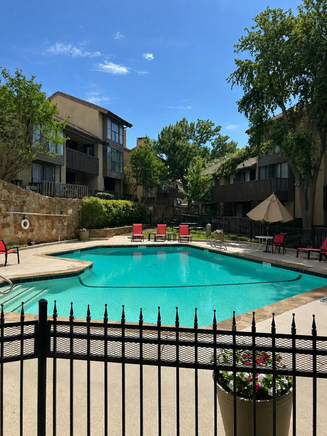 Condominium For Sale in Dallas County , 4545 N O Connor Road 2251, Irving, Texas 75062, 3 Bedroom, 3 Bathroom, Garage spaces, 1,438 Sqft, built in 1975, mls#21294879, Real Estate Agent in Irving, Homes For Sale in Dallas county, Homes For Sale in Irving, Realtor in Irving Texas, Real Estate Brokerage Independent Realty Texas, Luminita Cordes Realtor