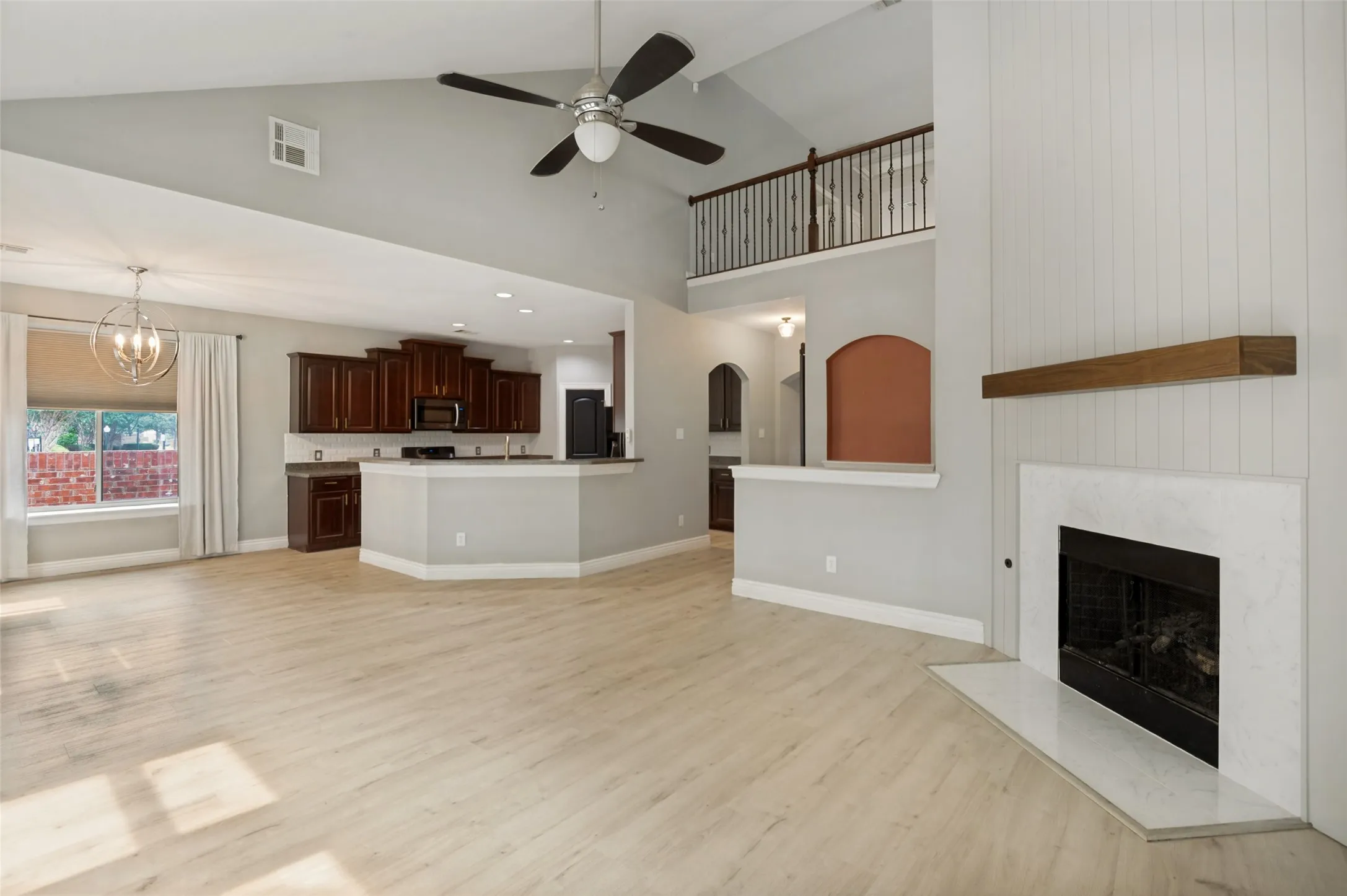 Single Family Residence For Sale in Collin County , 3809 Pitchstone Drive, Mc Kinney, Texas 75070, 4 Bedroom, 3 Bathroom, 2 Garage spaces, 3,300 Sqft, built in 2005, mls#21294494, Real Estate Agent in Mc Kinney, Homes For Sale in Collin county, Homes For Sale in Mc Kinney, Realtor in Mc Kinney Texas, Real Estate Brokerage Independent Realty Texas, Luminita Cordes Realtor
