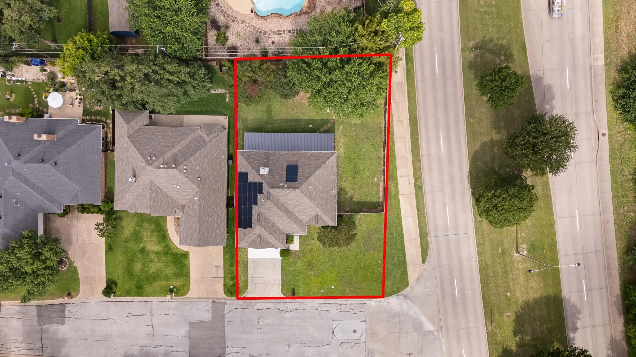 Single Family Residence For Sale in Tarrant County , 6000 Red Fern Drive, Arlington, Texas 76001, 3 Bedroom, 3 Bathroom, 2 Garage spaces, 2,636 Sqft, built in 1994, mls#21292942, Real Estate Agent in Arlington, Homes For Sale in Tarrant county, Homes For Sale in Arlington, Realtor in Arlington Texas, Real Estate Brokerage Independent Realty Texas, Luminita Cordes Realtor