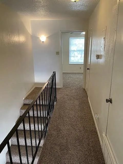 Townhouse For Rent in Denton County , 915 N Elm Street 3, Denton, Texas 76201, 2 Bedrooms, 1 Bathroom, Garage spaces, 1,100 Sqft, built in 1968, Price $1,395, mls#21295030, Real Estate Agent in Denton, Homes For Rent in Denton county, Homes For Rent in Denton, Realtor in Denton Texas, Real Estate Brokerage Independent Realty Texas, Luminita Cordes Realtor