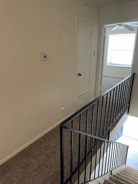 Townhouse For Rent in Denton County , 915 N Elm Street 3, Denton, Texas 76201, 2 Bedrooms, 1 Bathroom, Garage spaces, 1,100 Sqft, built in 1968, Price $1,395, mls#21295030, Real Estate Agent in Denton, Homes For Rent in Denton county, Homes For Rent in Denton, Realtor in Denton Texas, Real Estate Brokerage Independent Realty Texas, Luminita Cordes Realtor
