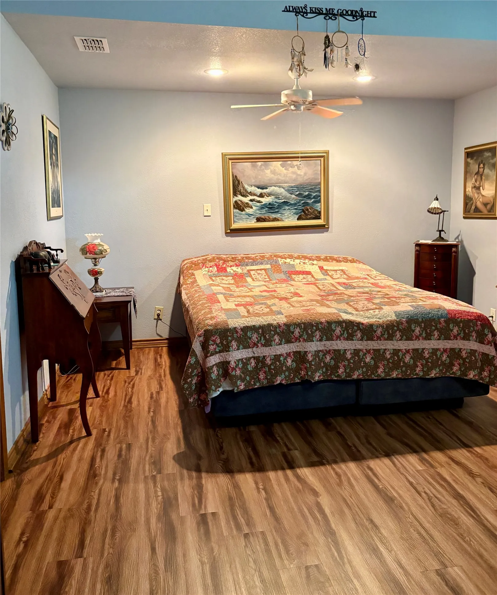 Single Family Residence For Sale in Grayson County , 3084 Hagerman Road, Pottsboro, Texas 75076, 5 Bedroom, 4 Bathroom, 4 Garage spaces, 4,300 Sqft, built in 2011, mls#21295160, Real Estate Agent in Pottsboro, Homes For Sale in Grayson county, Homes For Sale in Pottsboro, Realtor in Pottsboro Texas, Real Estate Brokerage Independent Realty Texas, Luminita Cordes Realtor