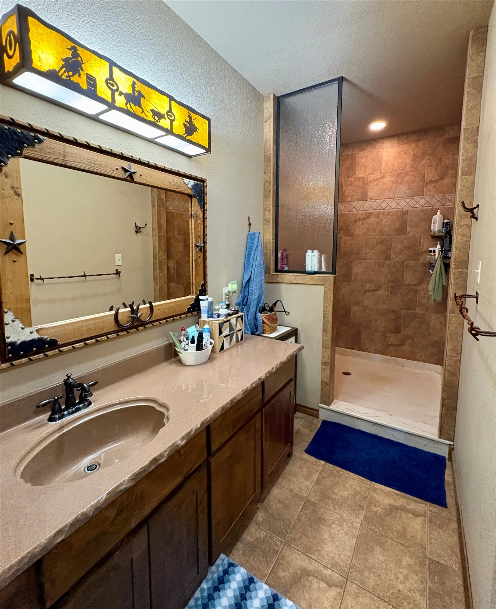 Single Family Residence For Sale in Grayson County , 3084 Hagerman Road, Pottsboro, Texas 75076, 5 Bedroom, 4 Bathroom, 4 Garage spaces, 4,300 Sqft, built in 2011, mls#21295160, Real Estate Agent in Pottsboro, Homes For Sale in Grayson county, Homes For Sale in Pottsboro, Realtor in Pottsboro Texas, Real Estate Brokerage Independent Realty Texas, Luminita Cordes Realtor