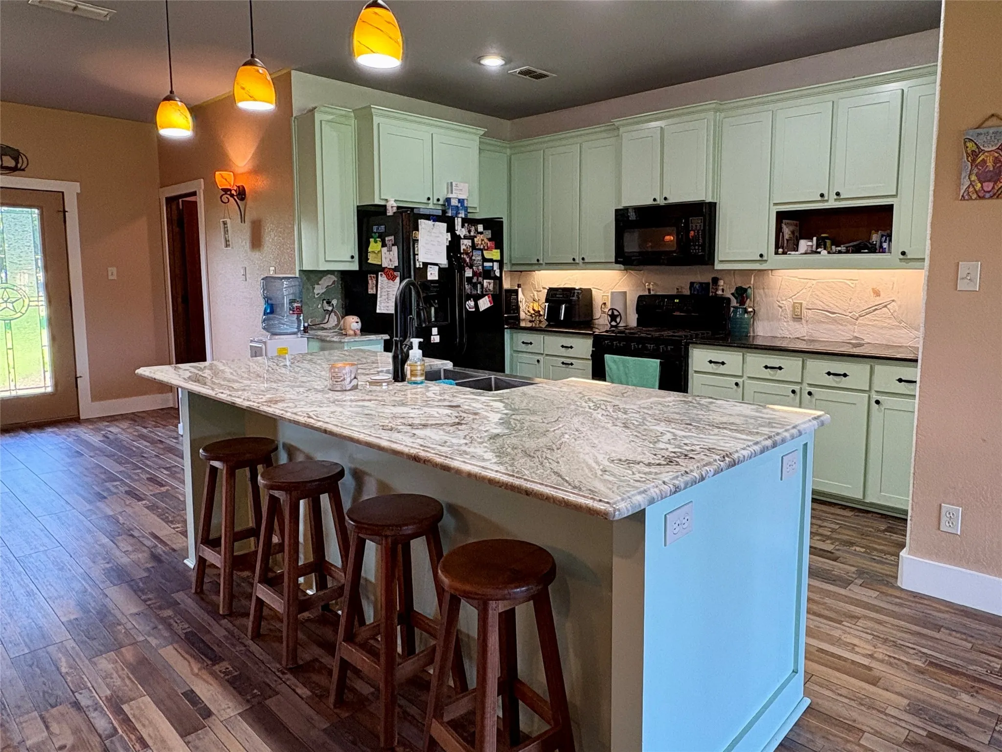 Single Family Residence For Sale in Grayson County , 3084 Hagerman Road, Pottsboro, Texas 75076, 5 Bedroom, 4 Bathroom, 4 Garage spaces, 4,300 Sqft, built in 2011, mls#21295160, Real Estate Agent in Pottsboro, Homes For Sale in Grayson county, Homes For Sale in Pottsboro, Realtor in Pottsboro Texas, Real Estate Brokerage Independent Realty Texas, Luminita Cordes Realtor