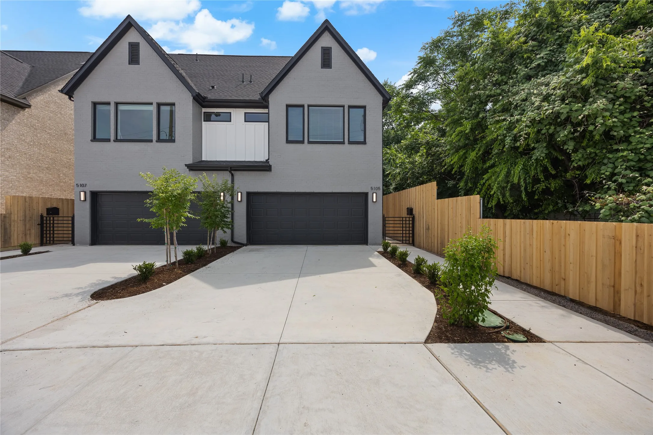 Duplex For Rent in Dallas County , 5105 Hohen Avenue, Dallas, Texas 75215, 3 Bedroom, 4 Bathroom, 2 Garage spaces, 2,642 Sqft, built in 2025, mls#21295173, Real Estate Agent in Dallas, Homes For Rent in Dallas county, Homes For Rent in Dallas, Realtor in Dallas Texas, Real Estate Brokerage Independent Realty Texas, Luminita Cordes Realtor