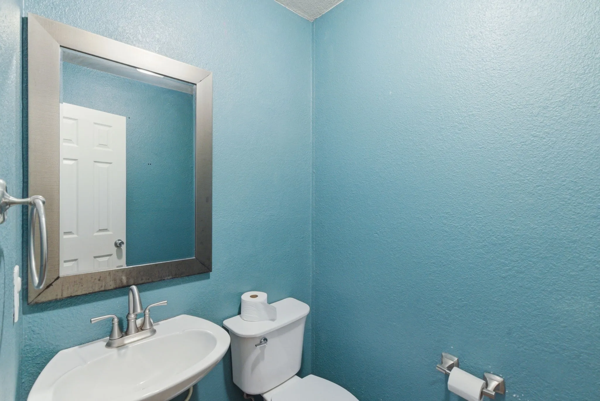 Single Family Residence For Sale in Erath County , 1925 N Dale Avenue, Stephenville, Texas 76401, 4 Bedroom, 3 Bathroom, 2 Garage spaces, 2,647 Sqft, built in 1997, mls#21294960, Real Estate Agent in Stephenville, Homes For Sale in Erath county, Homes For Sale in Stephenville, Realtor in Stephenville Texas, Real Estate Brokerage Independent Realty Texas, Luminita Cordes Realtor