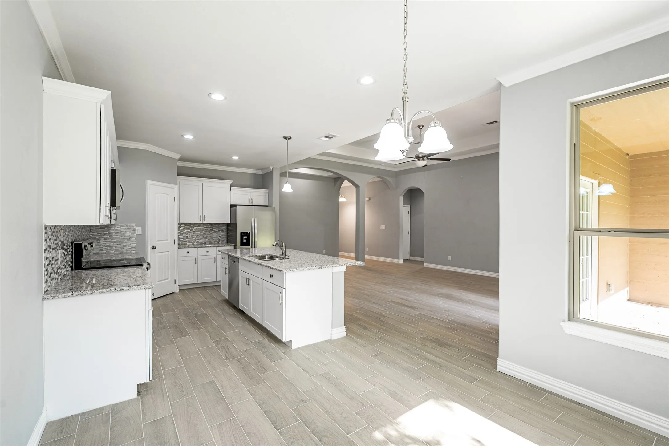 Kitchen with dining area