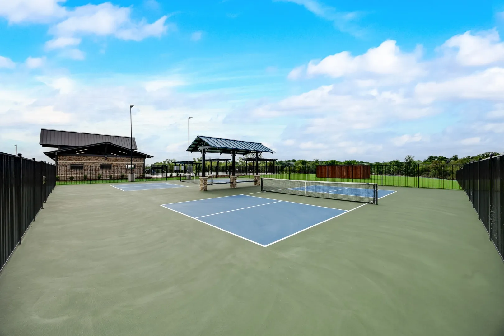 Churchill Amenities - 004