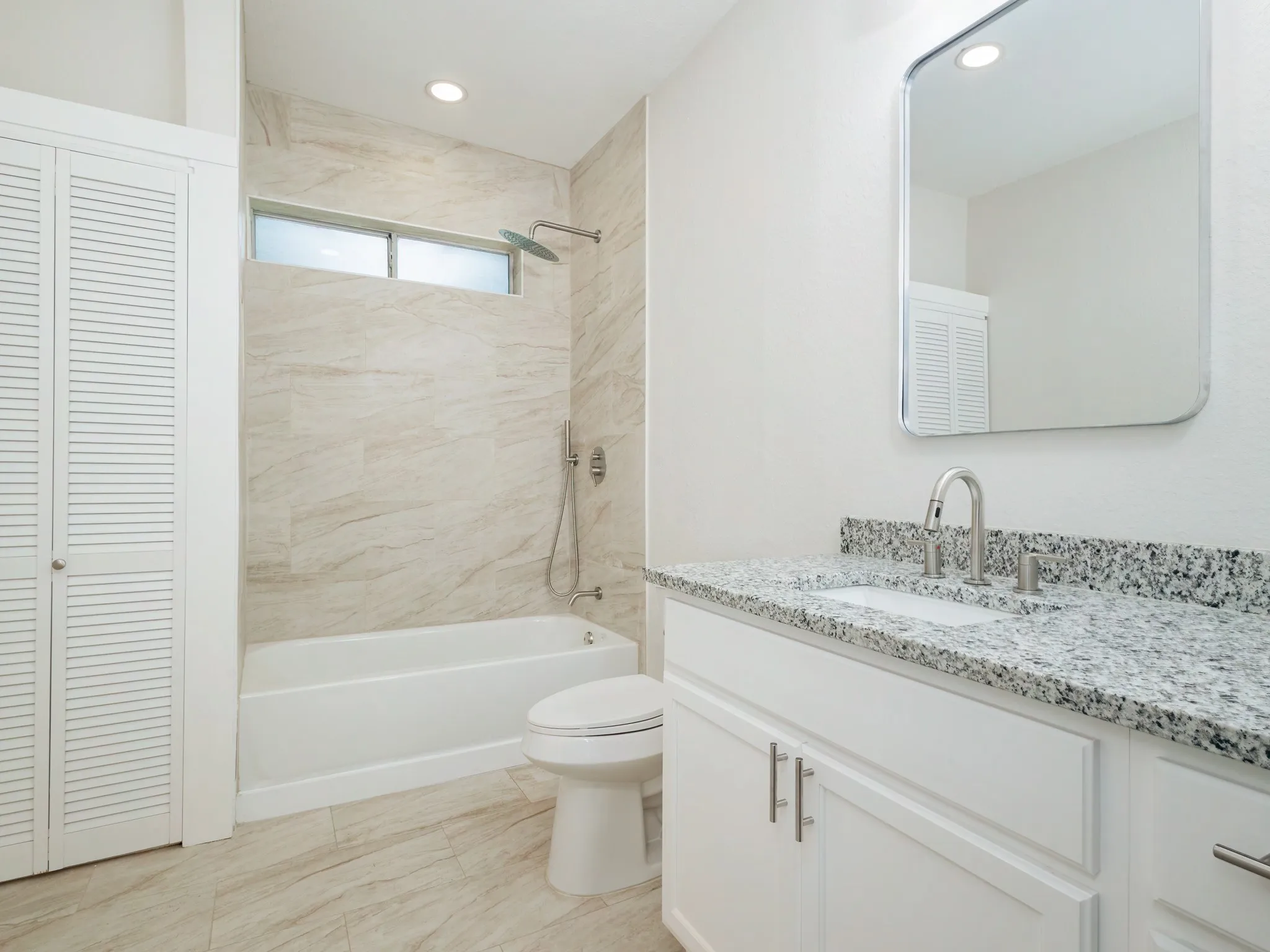 Single Family Residence For Sale in Brown County , 1617 6th Street, Brownwood, Texas 76801, 4 Bedroom, 2 Bathroom, Garage spaces, 2,048 Sqft, built in 0, mls#21295180, Real Estate Agent in Brownwood, Homes For Sale in Brown county, Homes For Sale in Brownwood, Realtor in Brownwood Texas, Real Estate Brokerage Independent Realty Texas, Luminita Cordes Realtor