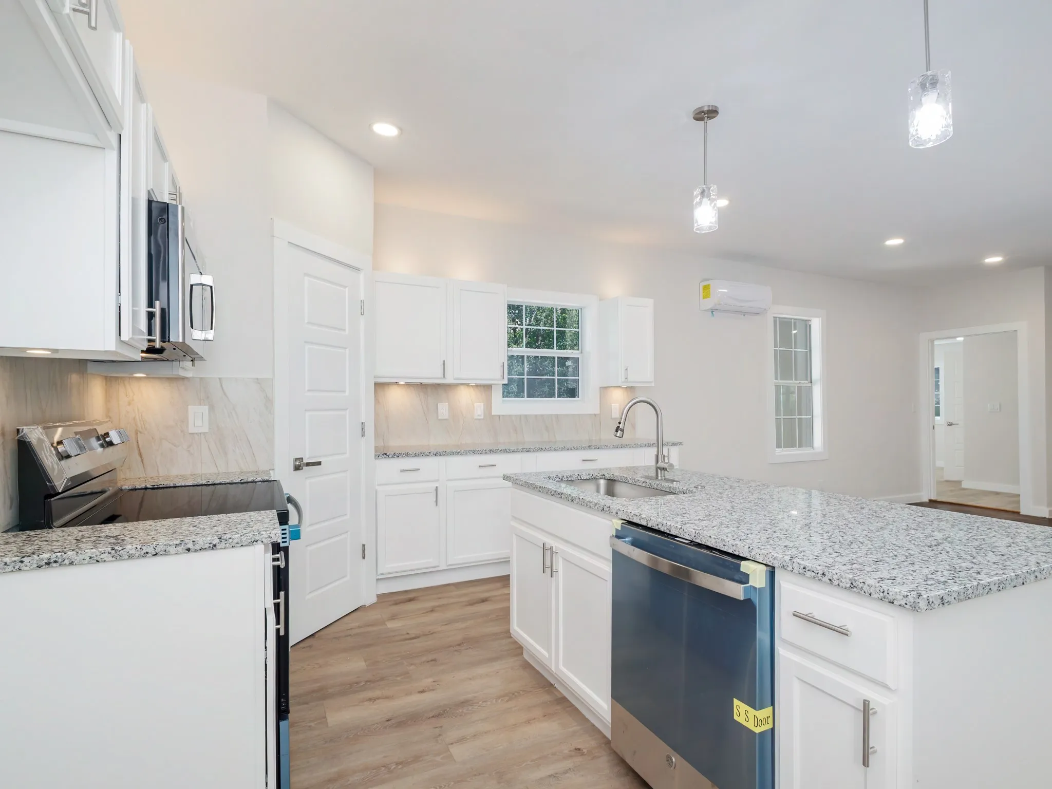 Single Family Residence For Sale in Brown County , 1617 6th Street, Brownwood, Texas 76801, 4 Bedroom, 2 Bathroom, Garage spaces, 2,048 Sqft, built in 0, mls#21295180, Real Estate Agent in Brownwood, Homes For Sale in Brown county, Homes For Sale in Brownwood, Realtor in Brownwood Texas, Real Estate Brokerage Independent Realty Texas, Luminita Cordes Realtor