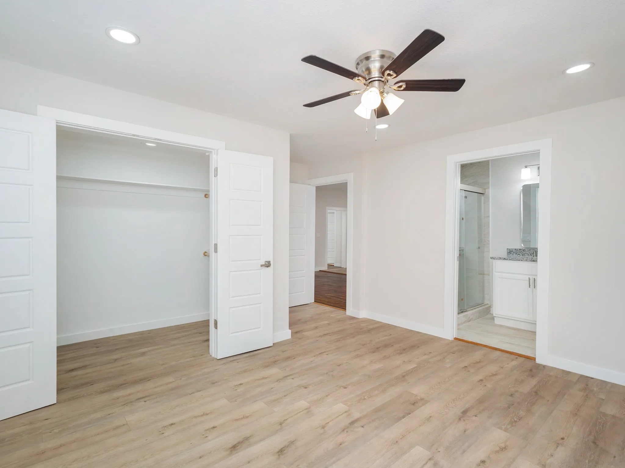 Single Family Residence For Sale in Brown County , 1617 6th Street, Brownwood, Texas 76801, 4 Bedroom, 2 Bathroom, Garage spaces, 2,048 Sqft, built in 0, mls#21295180, Real Estate Agent in Brownwood, Homes For Sale in Brown county, Homes For Sale in Brownwood, Realtor in Brownwood Texas, Real Estate Brokerage Independent Realty Texas, Luminita Cordes Realtor