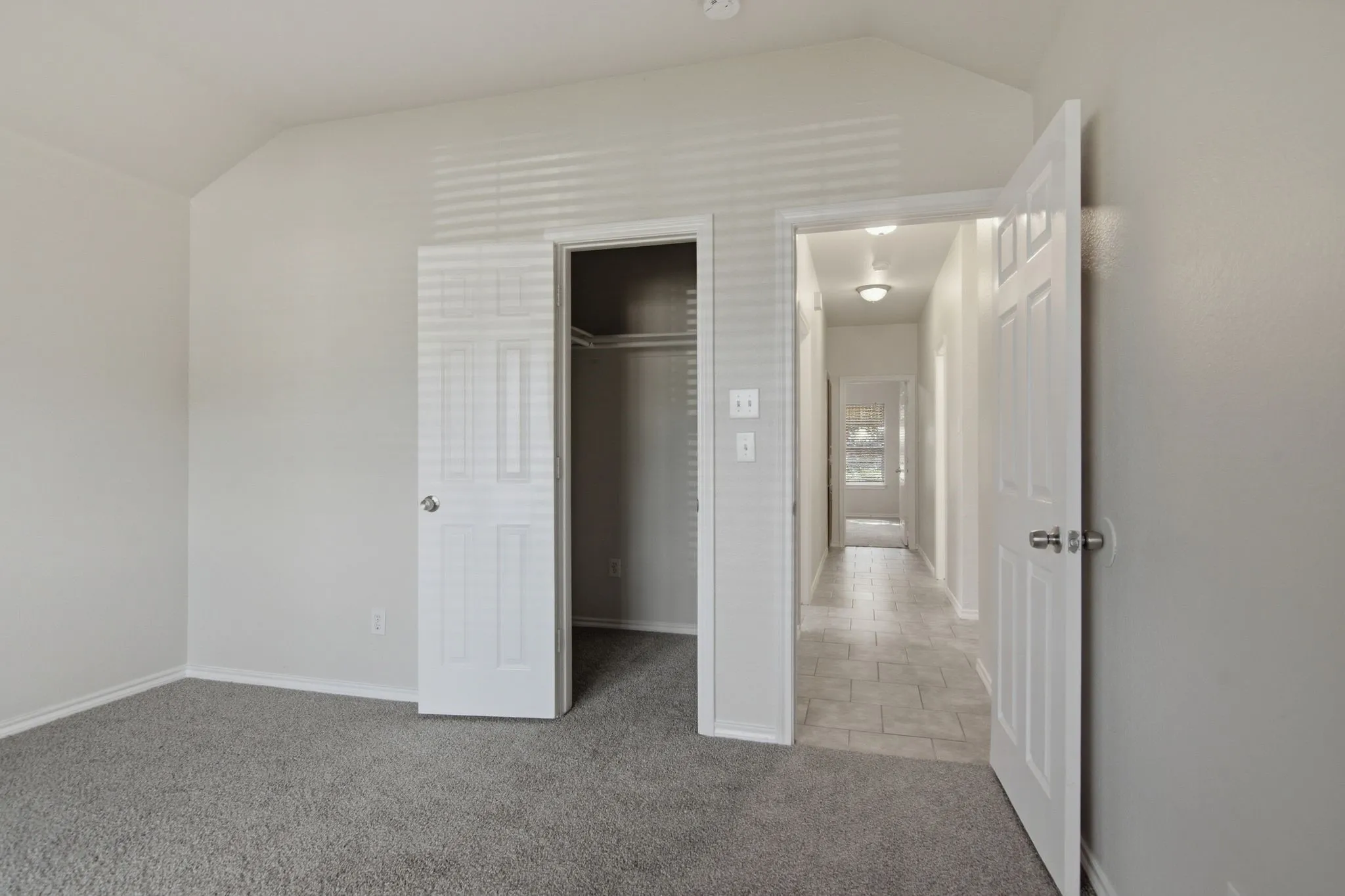 Single Family Residence For Rent in Tarrant County , 6317 Rockhaven Drive, Fort Worth, Texas 76179, 3 Bedroom, 2 Bathroom, 2 Garage spaces, 1,454 Sqft, built in 1994, mls#21295240, Real Estate Agent in Fort Worth, Homes For Rent in Tarrant county, Homes For Rent in Fort Worth, Realtor in Fort Worth Texas, Real Estate Brokerage Independent Realty Texas, Luminita Cordes Realtor