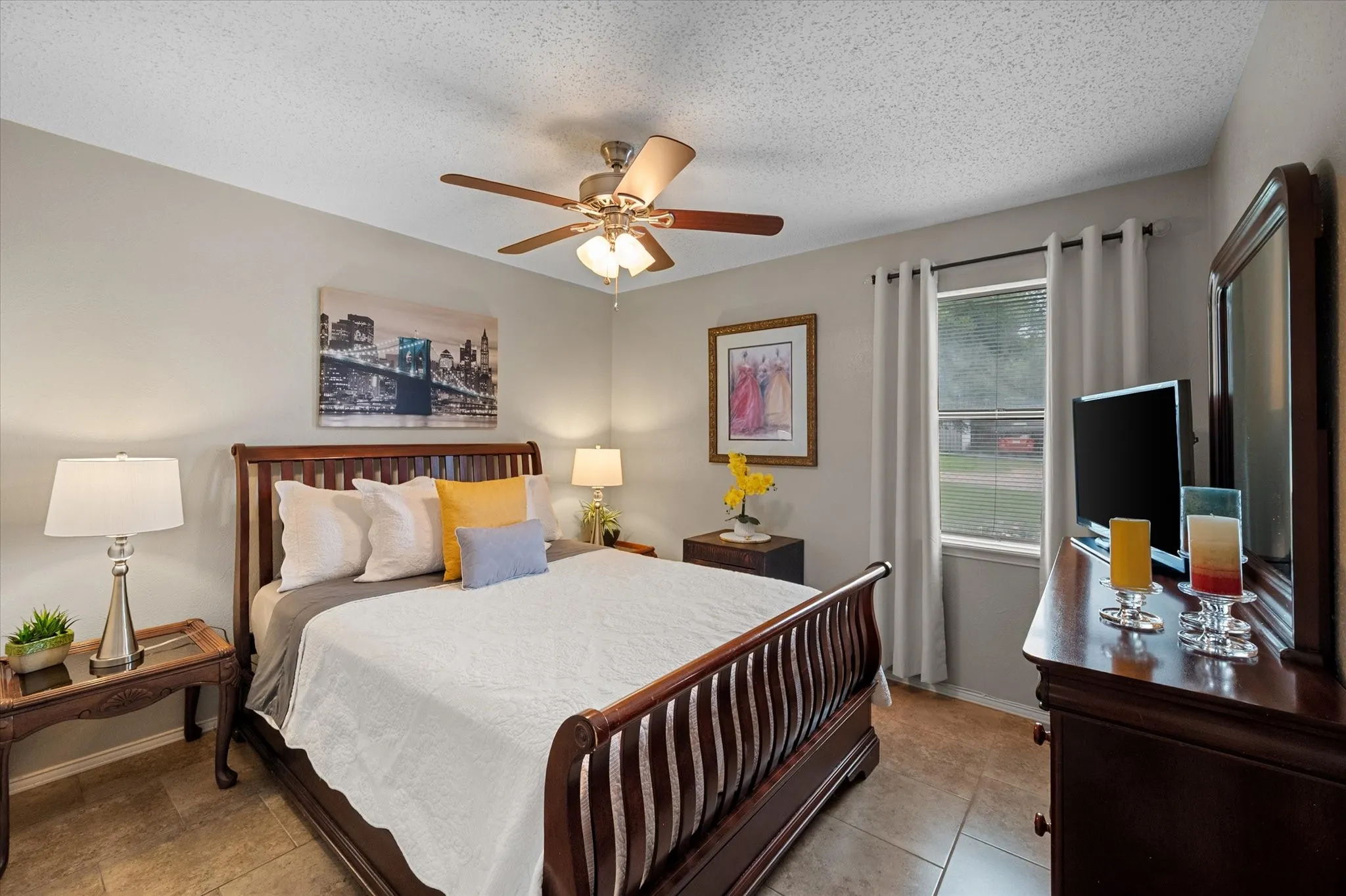 Single Family Residence For Sale in Henderson County , 6060 CR 3925, Athens, Texas 75752, 3 Bedroom, 2 Bathroom, Garage spaces, 1,036 Sqft, built in 1982, mls#21295109, Real Estate Agent in Athens, Homes For Sale in Henderson county, Homes For Sale in Athens, Realtor in Athens Texas, Real Estate Brokerage Independent Realty Texas, Luminita Cordes Realtor
