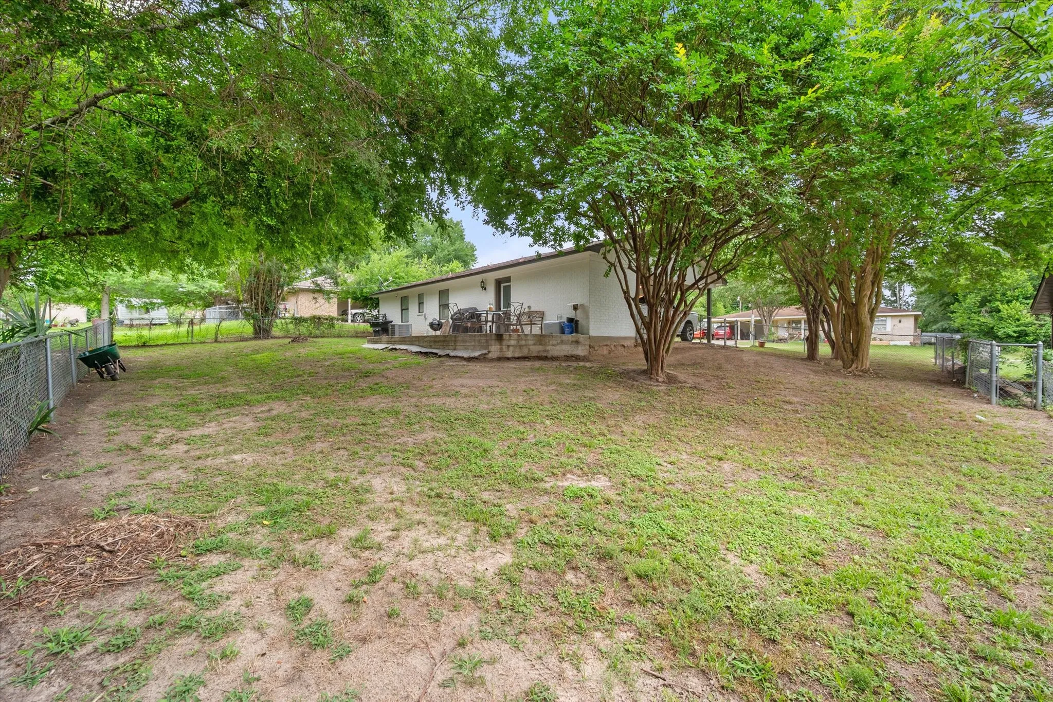 Single Family Residence For Sale in Henderson County , 6060 CR 3925, Athens, Texas 75752, 3 Bedroom, 2 Bathroom, Garage spaces, 1,036 Sqft, built in 1982, mls#21295109, Real Estate Agent in Athens, Homes For Sale in Henderson county, Homes For Sale in Athens, Realtor in Athens Texas, Real Estate Brokerage Independent Realty Texas, Luminita Cordes Realtor