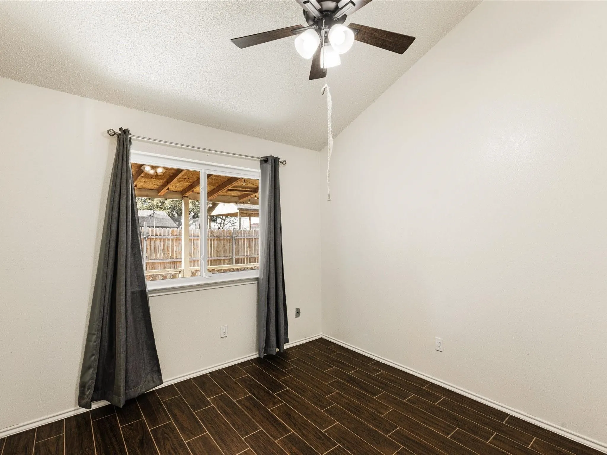 Single Family Residence For Rent in Tarrant County , 4621 Riverpark Drive, Fort Worth, Texas 76137, 3 Bedrooms, 2 Bathrooms, Garage spaces, 1,238 Sqft, built in 1982, Price $1,800, mls#21295200, Real Estate Agent in Fort Worth, Homes For Rent in Tarrant county, Homes For Rent in Fort Worth, Realtor in Fort Worth Texas, Real Estate Brokerage Independent Realty Texas, Luminita Cordes Realtor