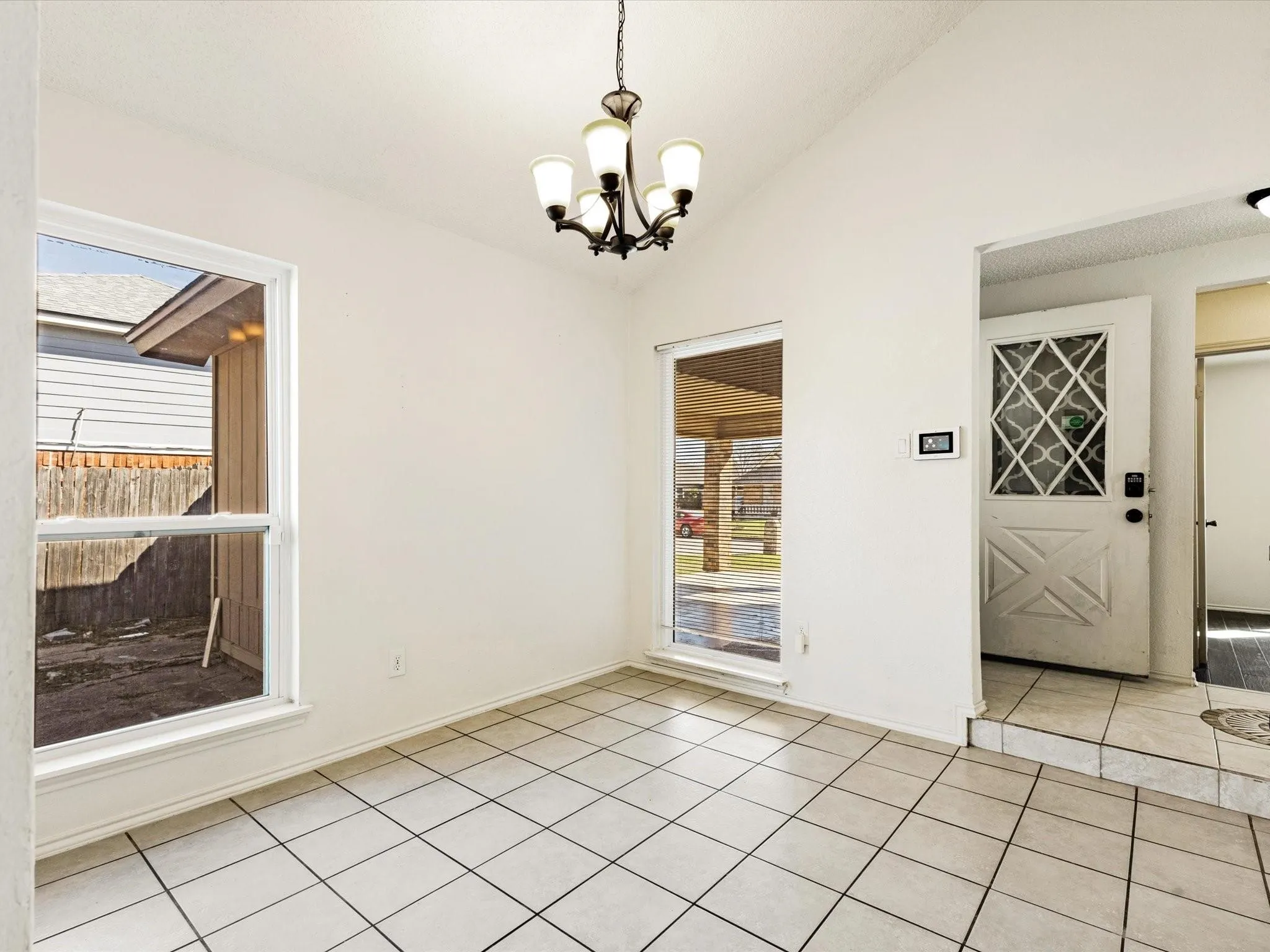 Single Family Residence For Rent in Tarrant County , 4621 Riverpark Drive, Fort Worth, Texas 76137, 3 Bedrooms, 2 Bathrooms, Garage spaces, 1,238 Sqft, built in 1982, Price $1,800, mls#21295200, Real Estate Agent in Fort Worth, Homes For Rent in Tarrant county, Homes For Rent in Fort Worth, Realtor in Fort Worth Texas, Real Estate Brokerage Independent Realty Texas, Luminita Cordes Realtor