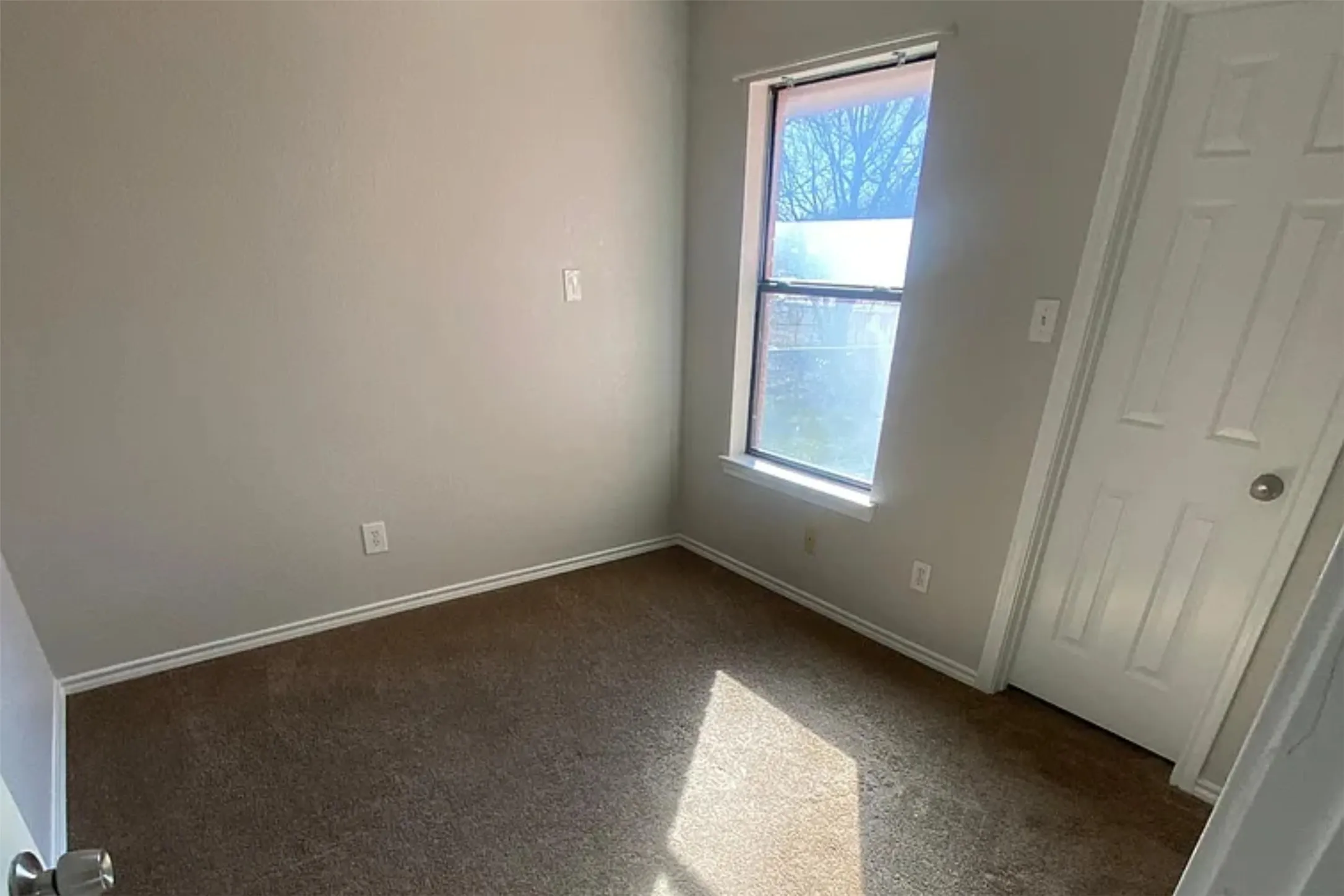 Duplex For Rent in Johnson County , 220 Joshua Boulevard, Joshua, Texas 76058, 3 Bedroom, 2 Bathroom, 2 Garage spaces, 1,108 Sqft, built in 1999, mls#21295265, Real Estate Agent in Joshua, Homes For Rent in Johnson county, Homes For Rent in Joshua, Realtor in Joshua Texas, Real Estate Brokerage Independent Realty Texas, Luminita Cordes Realtor