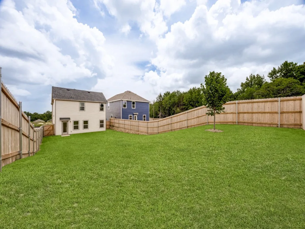 Single Family Residence For Sale in Grayson County , 936 S Holly Avenue, Sherman, Texas 75092, 3 Bedroom, 2 Bathroom, 2 Garage spaces, 1,572 Sqft, built in 2025, mls#21295157, Real Estate Agent in Sherman, Homes For Sale in Grayson county, Homes For Sale in Sherman, Realtor in Sherman Texas, Real Estate Brokerage Independent Realty Texas, Luminita Cordes Realtor