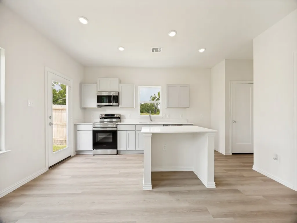 Single Family Residence For Sale in Grayson County , 936 S Holly Avenue, Sherman, Texas 75092, 3 Bedroom, 2 Bathroom, 2 Garage spaces, 1,572 Sqft, built in 2025, mls#21295157, Real Estate Agent in Sherman, Homes For Sale in Grayson county, Homes For Sale in Sherman, Realtor in Sherman Texas, Real Estate Brokerage Independent Realty Texas, Luminita Cordes Realtor